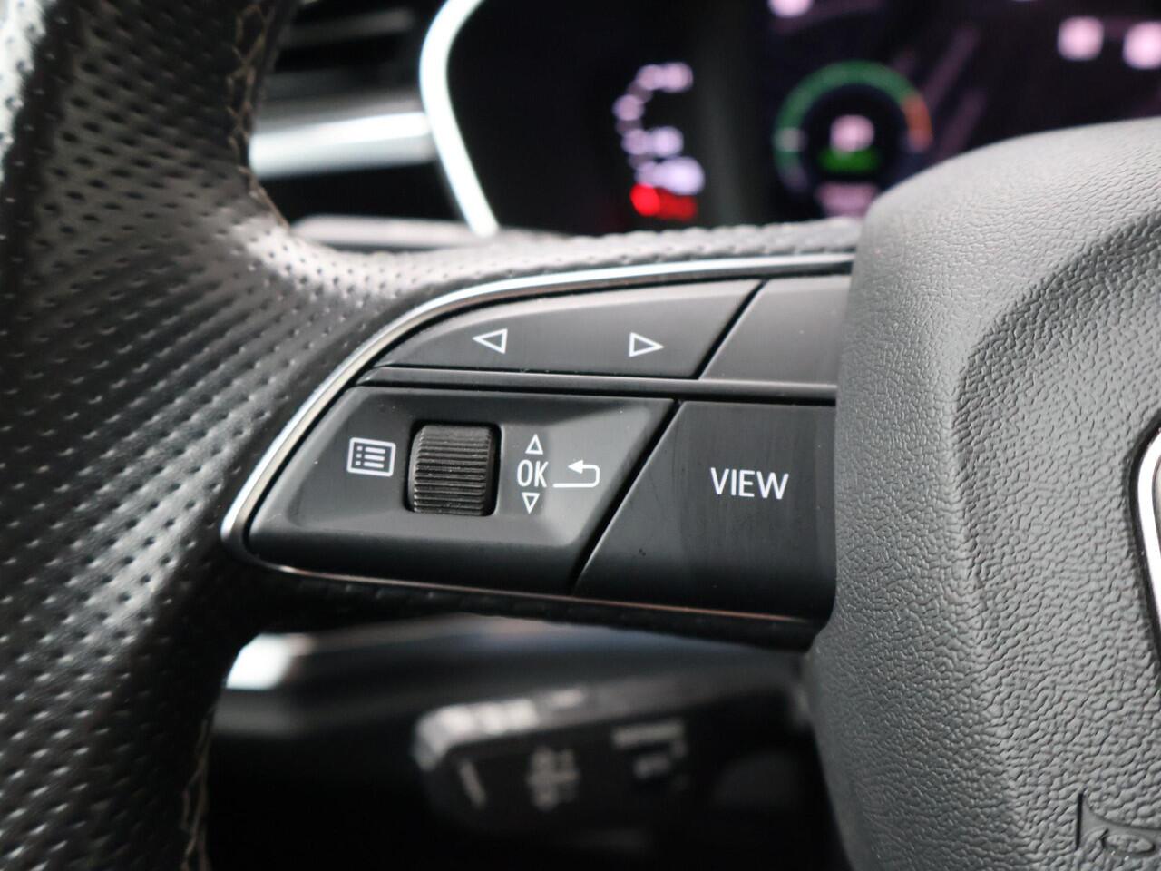 Audi Q3 Sportback 45 TFSI e S Edition | 245 PK | SoH 91% | Trekhaak | Adaptive cruise control | Navigatiesysteem | S line |