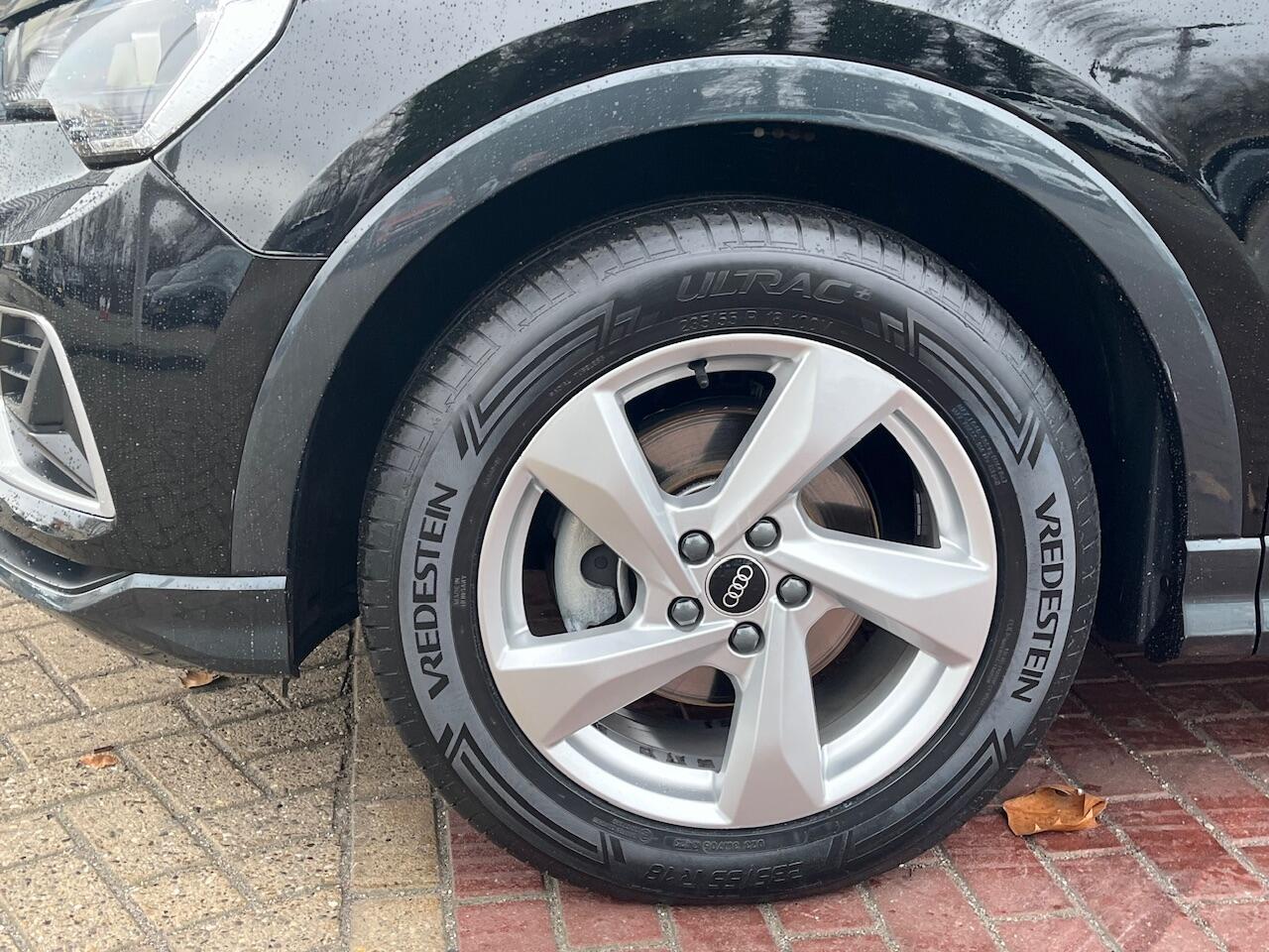 Audi Q3 35 TFSI Advanced / Verwarmbare voorstoelen / Virtual cockpit / 18'' LMV / Audi smartphone interface