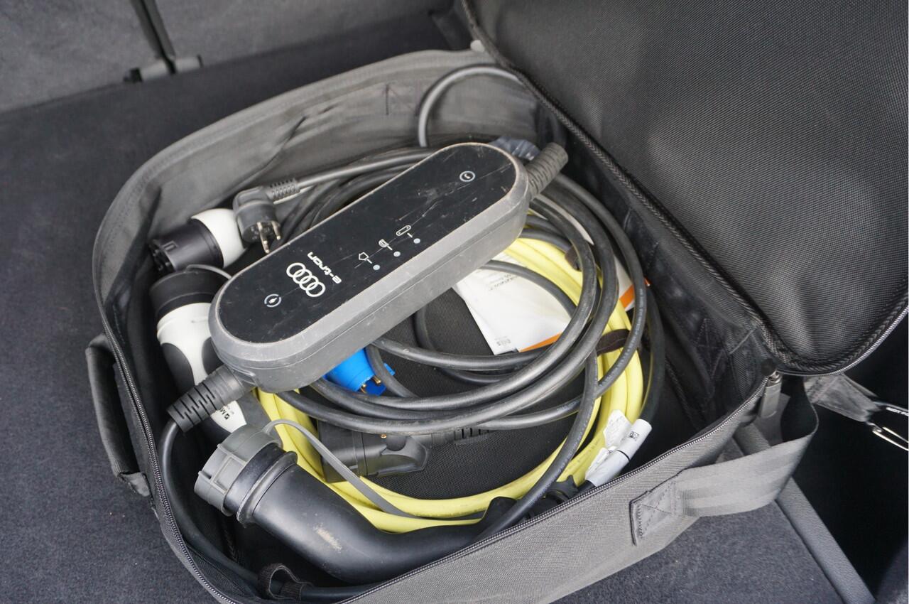 Audi Q3 45 TFSIe Plug-in Hybrid Business + Adapt. Cruise/ Navi/ Carplay/ LED/ PDC/ Garantie!