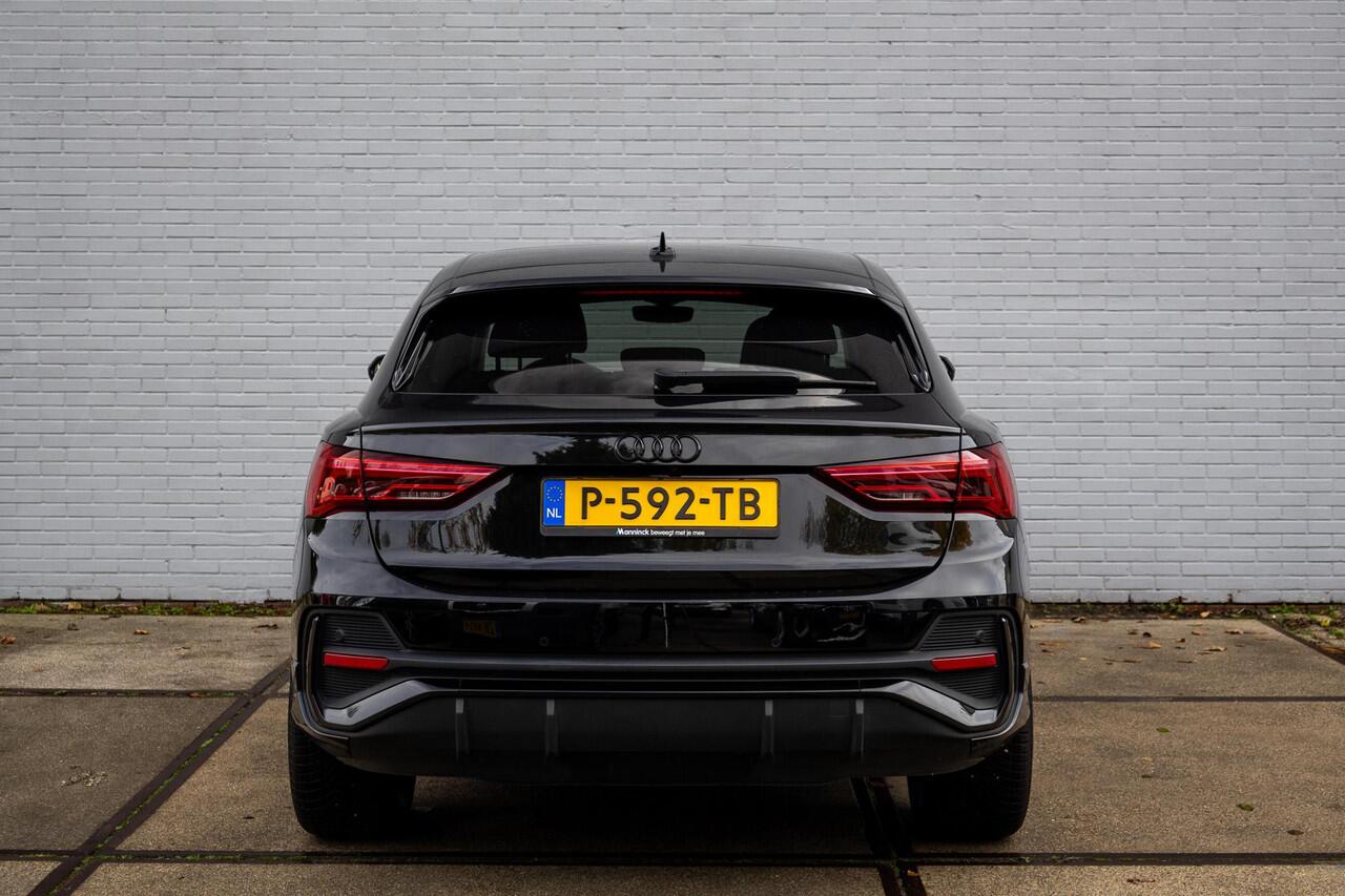 Audi Q3 Sportback 35 TFSI S-Line / APPLE CARPLAY