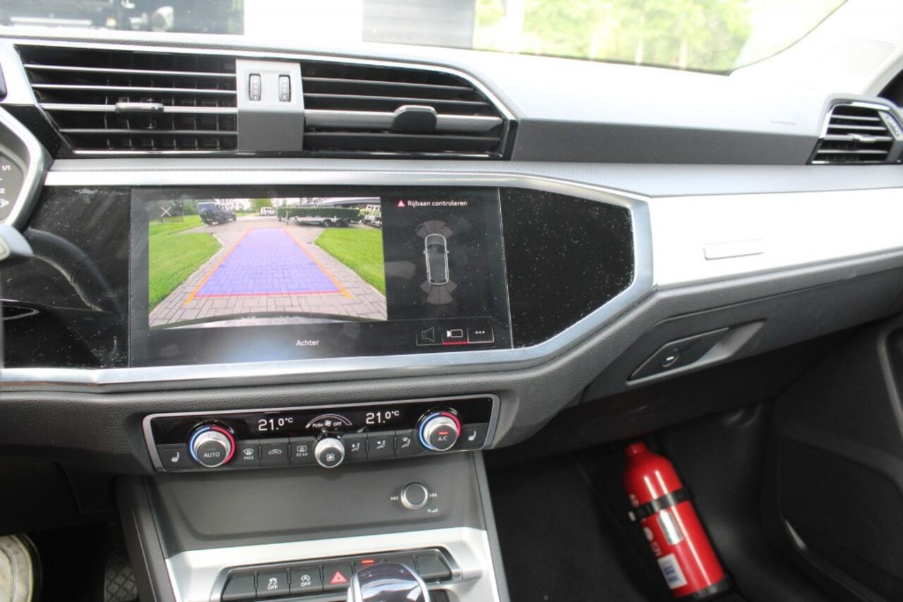 Audi Q3 35 TSFI S-line incl btw