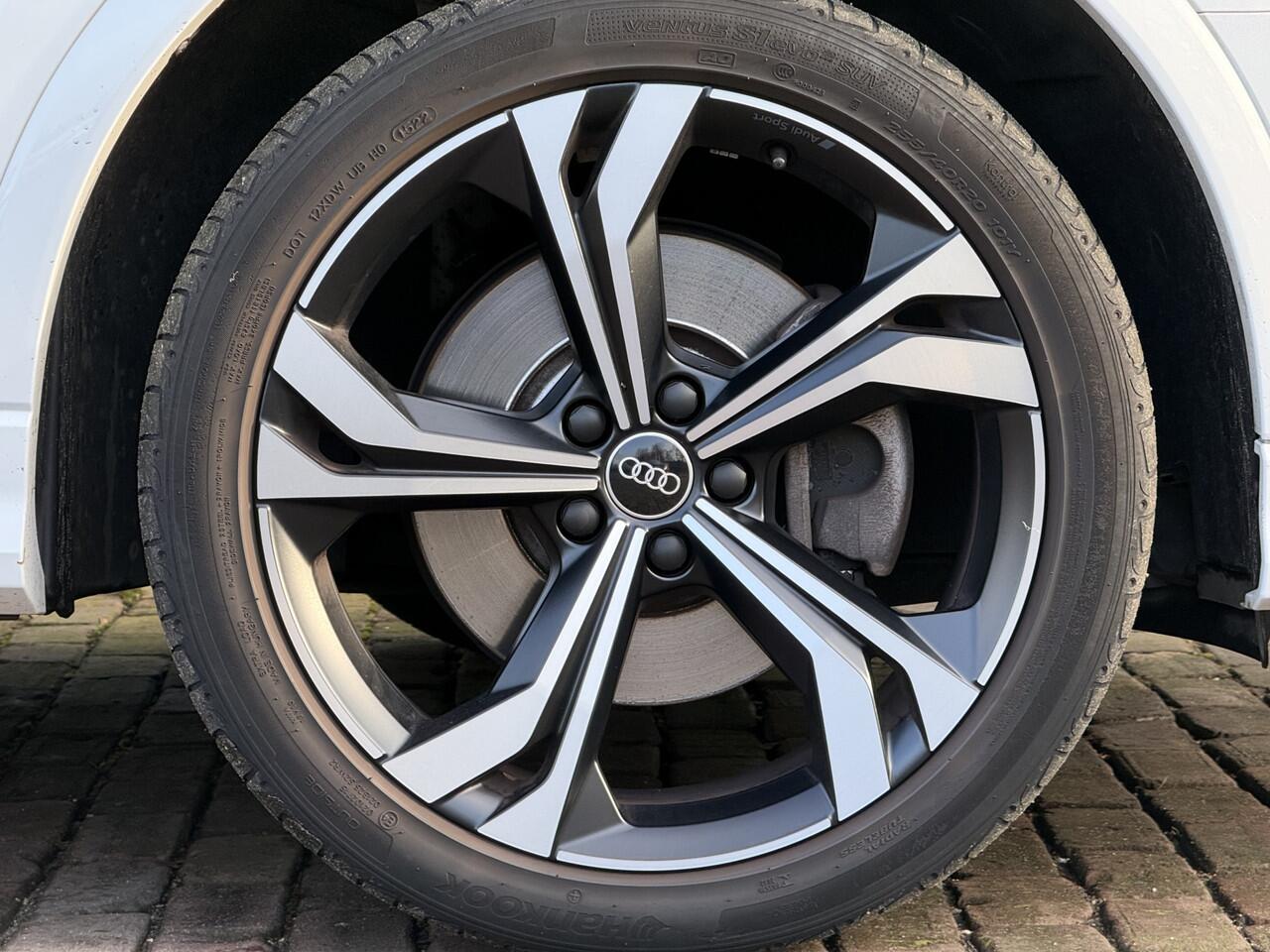 Audi Q3 45 TFSI e S edition