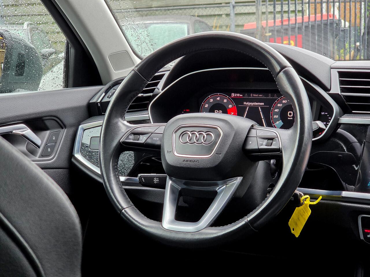 Audi Q3 35 TFSI PRO LINE AUT7 ORG.82d.KM!!! SPORTLEDER PANODAK NAVI DIGIDASH LMV PDC