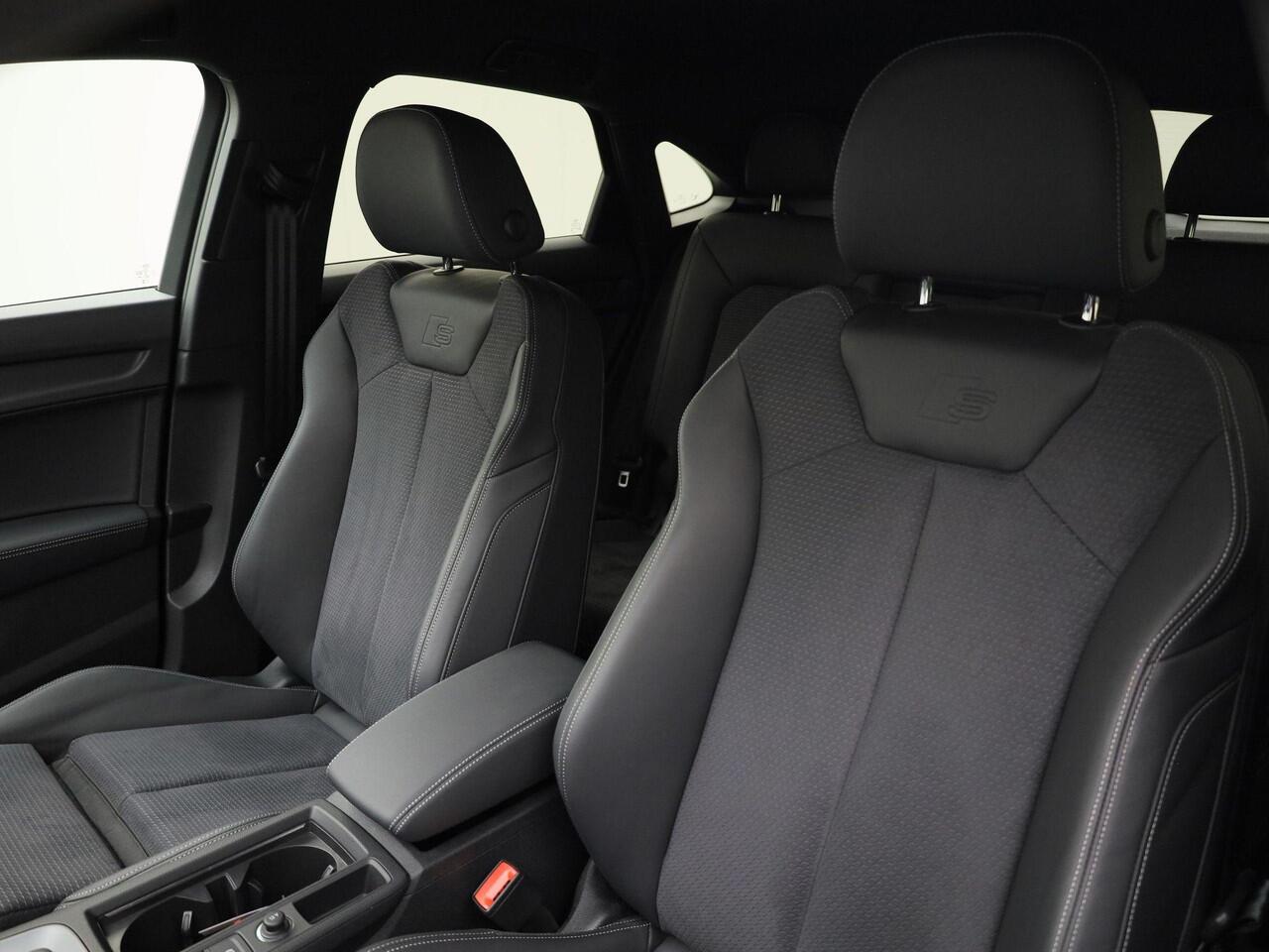 Audi Q3 Sportback S-line 35TFSI 110kW/150PK S-tronic S Edition · Apple/Android Car Play · Adaptive Cruise Control · Stoelverwarming · Parkeersensoren · Garantie tot 03-10-2029 of 100.000km