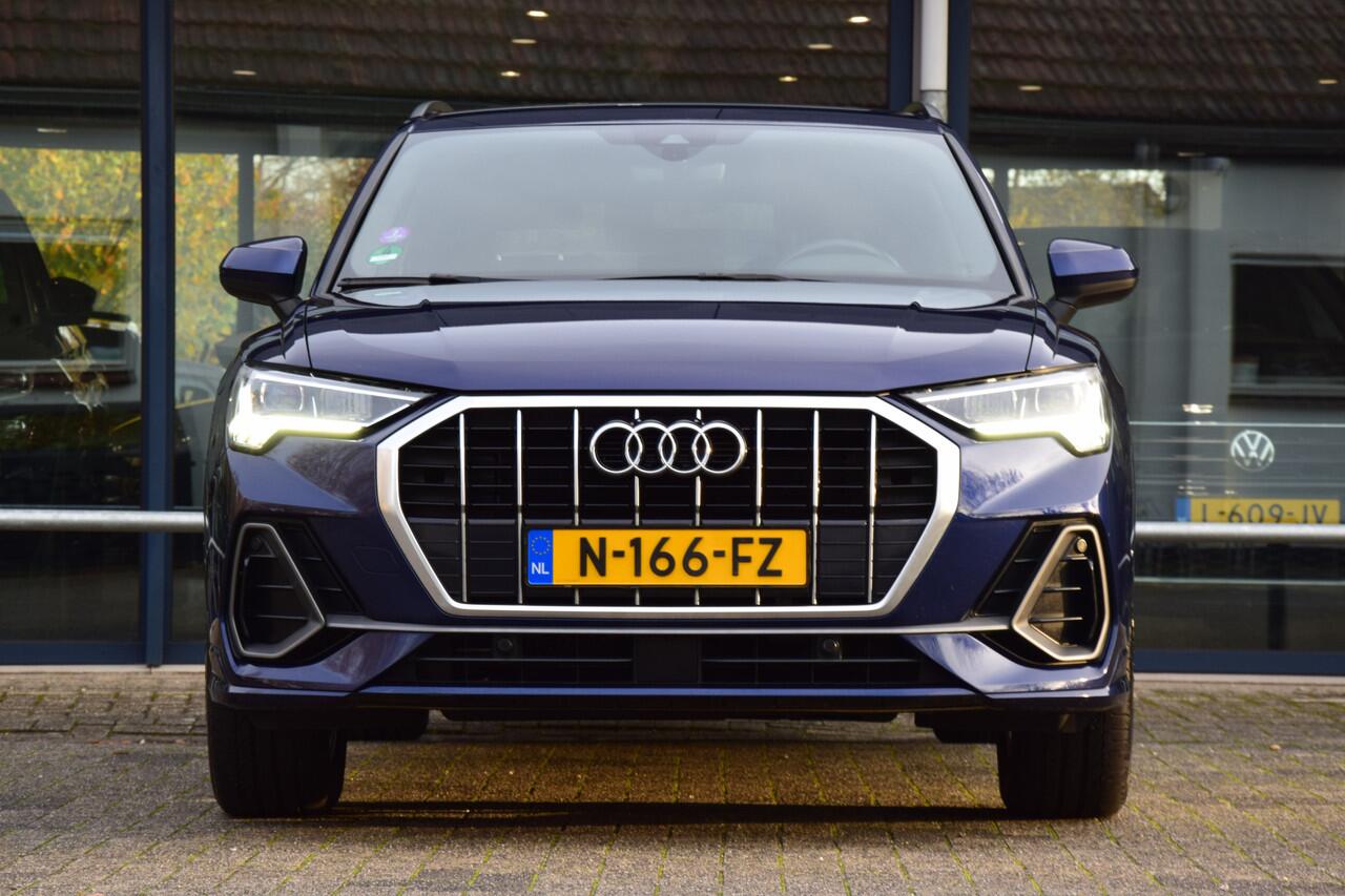 Audi Q3 35 TFSI S edition S-Tronic Automaat | Org. NL | BOVAG Garantie | Virtual Cockpit | Full LED | Sportstoelen | Camera | Apple Carplay/Android Auto | Elektrische Kofferklep | 18'' Velgen |