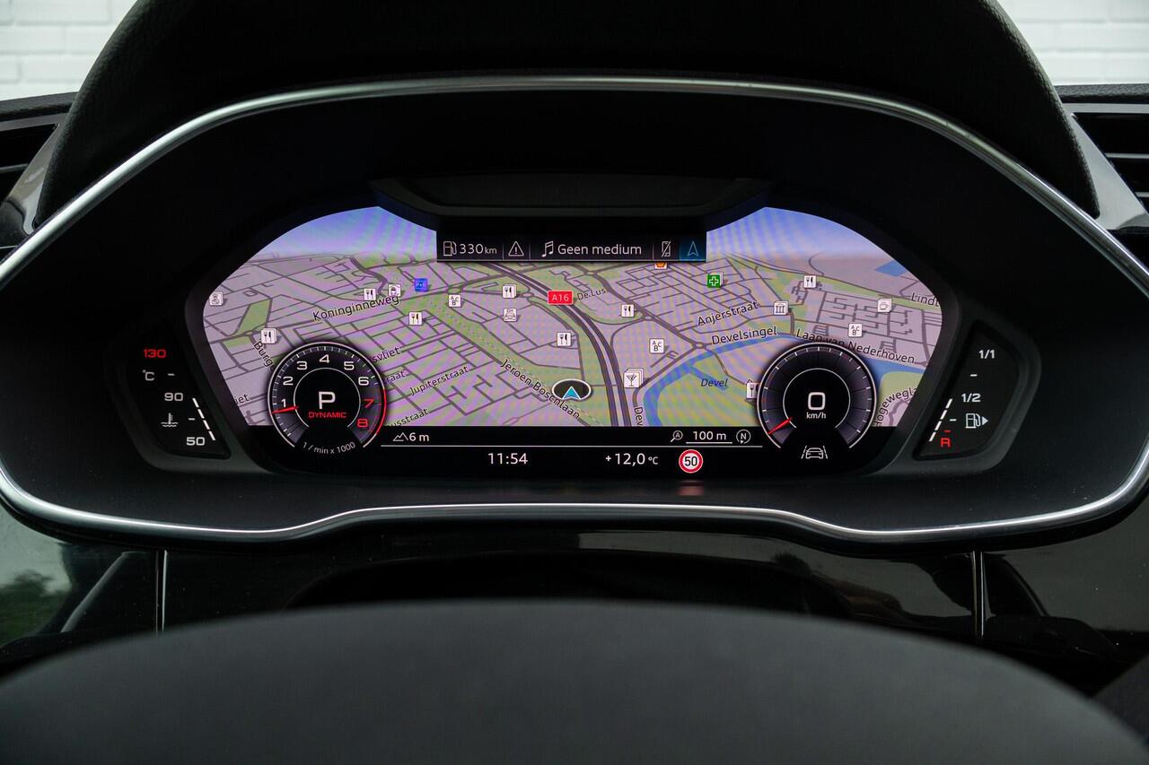 Audi Q3 Sportback 35 TFSI S-Line / APPLE CARPLAY