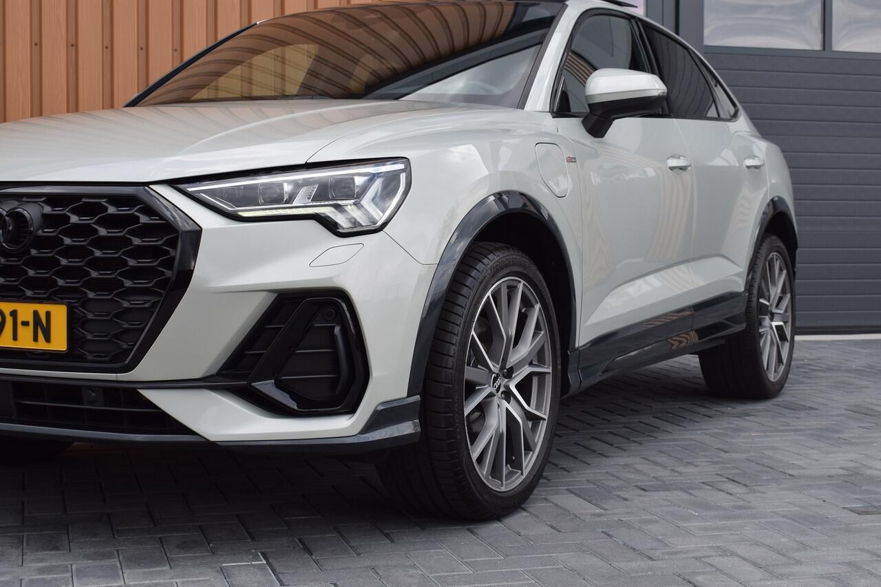 Audi Q3 Sportback 45 TFSIe S-line | Pano | Camera | 20"