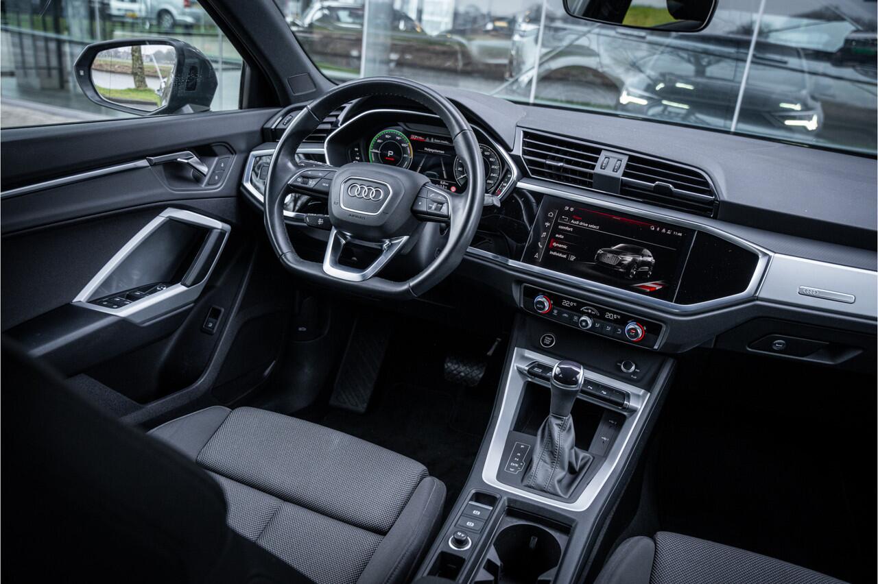 Audi Q3 Sportback 45 TFSI e S Edition - 20inch - Optiek zwart - Keyless