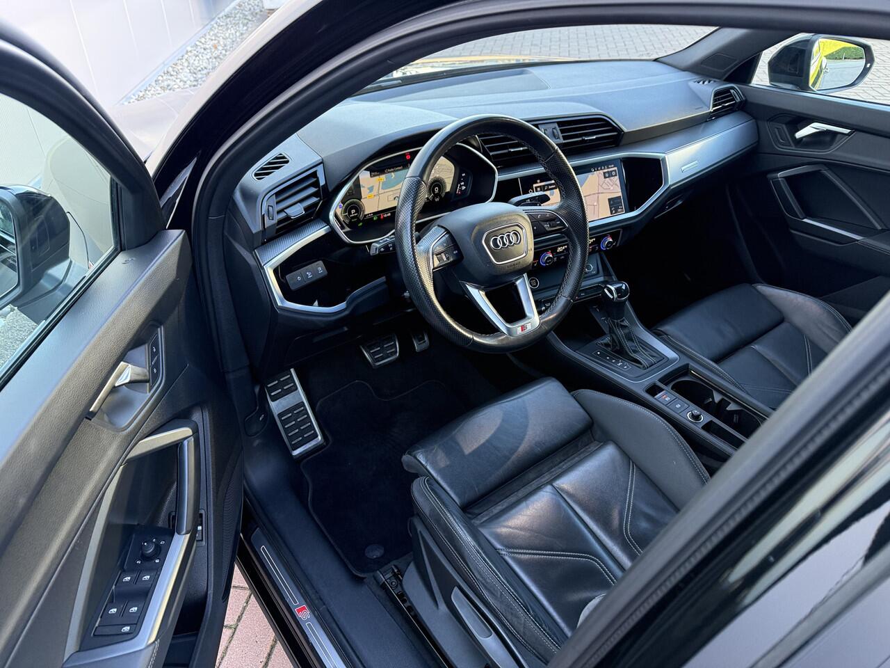 Audi Q3 45 TFSI eHybrid 245pk S edition | Leder | Black pakket
