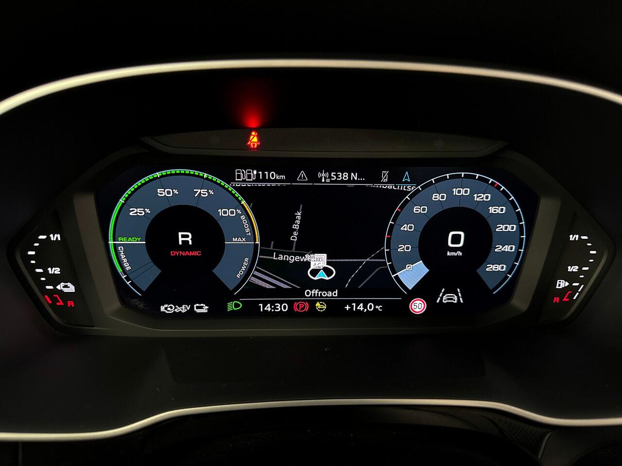 Audi Q3 45 245pk TFSIe S edition Stoelverwarming | Parkeersensoren voor en achter | Achteruitrijcamera