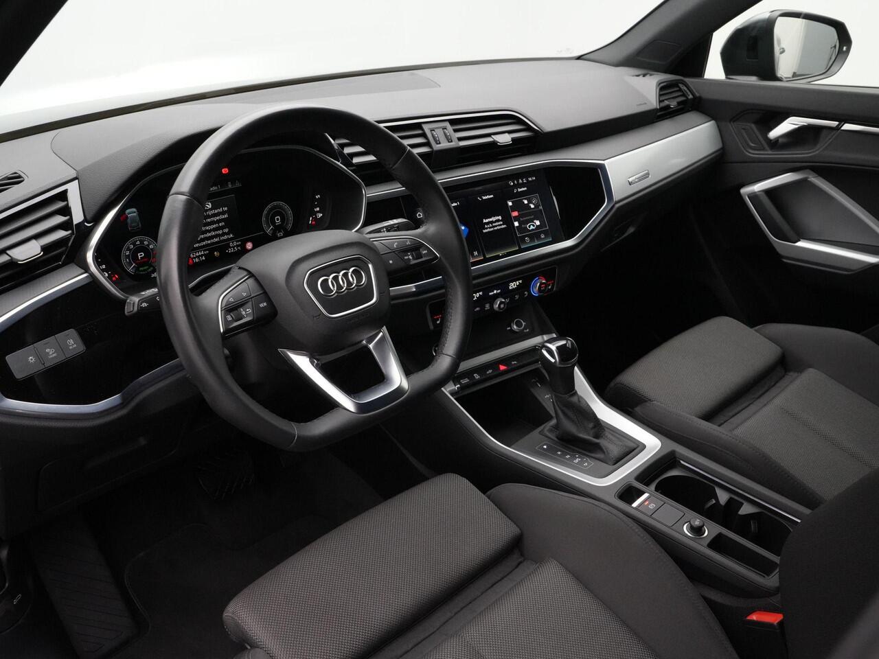 Audi Q3 45 TFSI e 245 pk S-tronic S edition | Sportstoelen | Standkachel | Stoelverwarming | LED koplampen | Adaptive Cruise | 19 inch