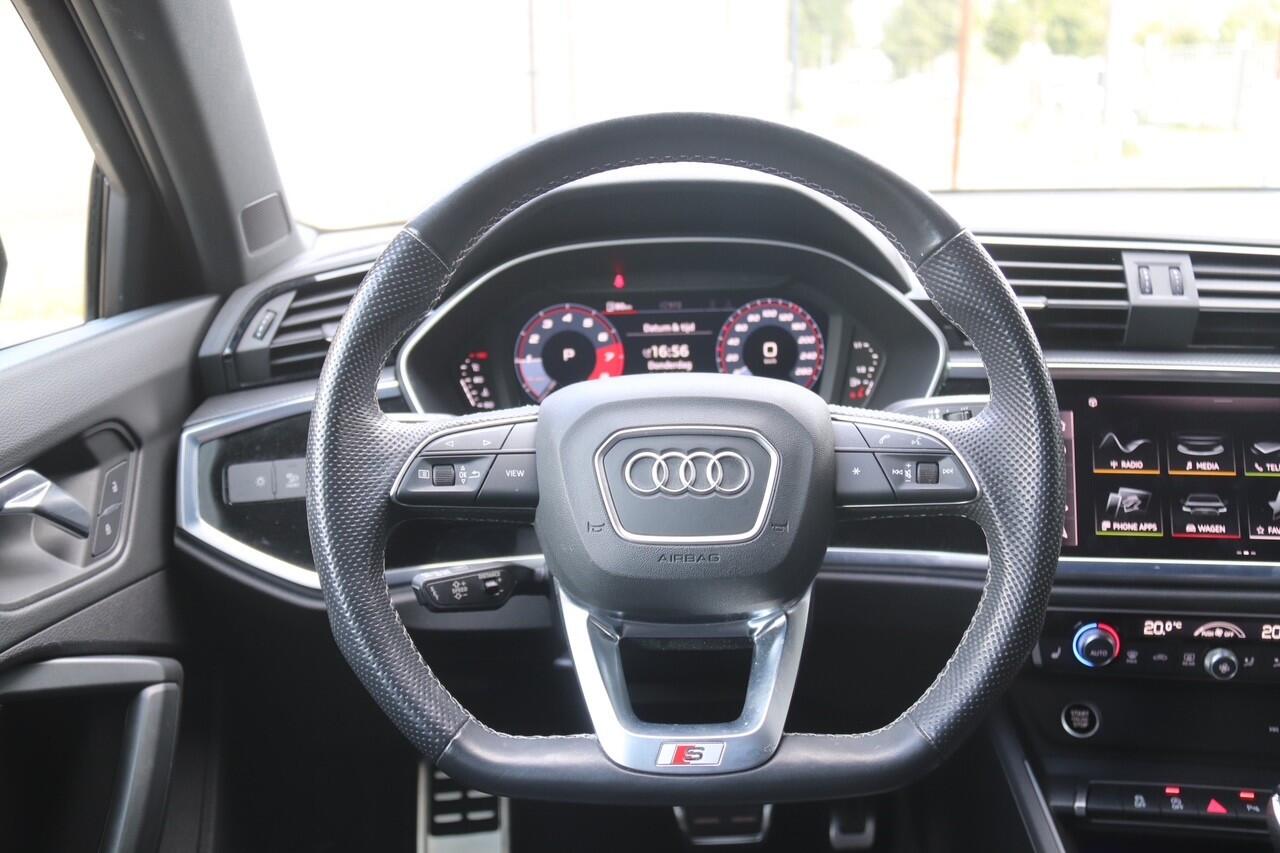 Audi Q3 35 TFSI S edition Hybride-Benzine ,Automaat S Line, Leder, Matrix, Carplay