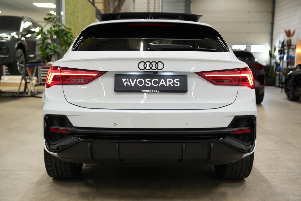 Audi Q3 Sportback 35 TFSI 3x S-Line * Pano - Trekhaak - Leder - Keyless - Camera - 20" - App *