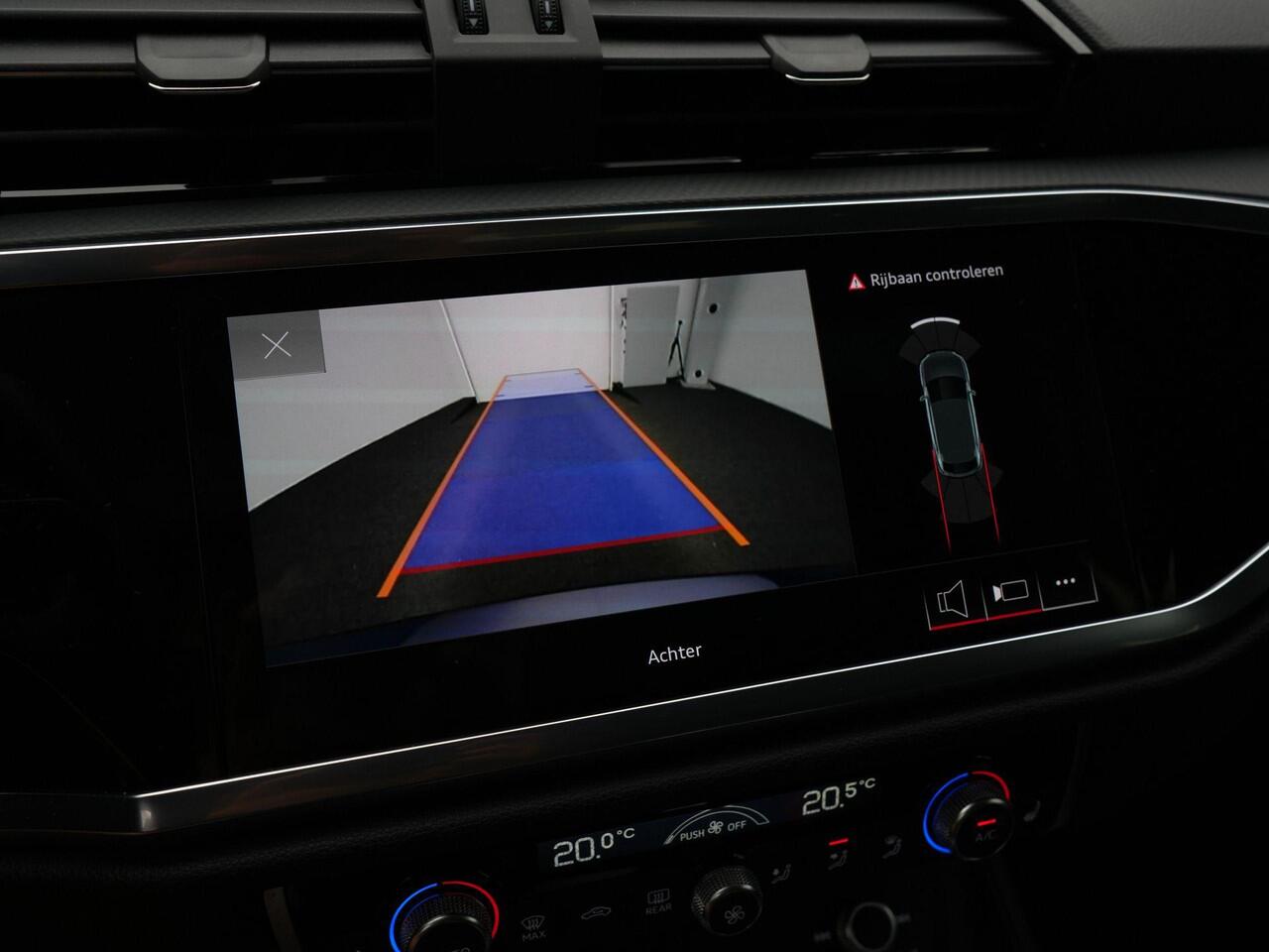 Audi Q3 Sportback 45 TFSI e 245 pk S-Line | Panoramadak | Achteruitrijcamera | Stoelverwarming | Adaptive Cruise