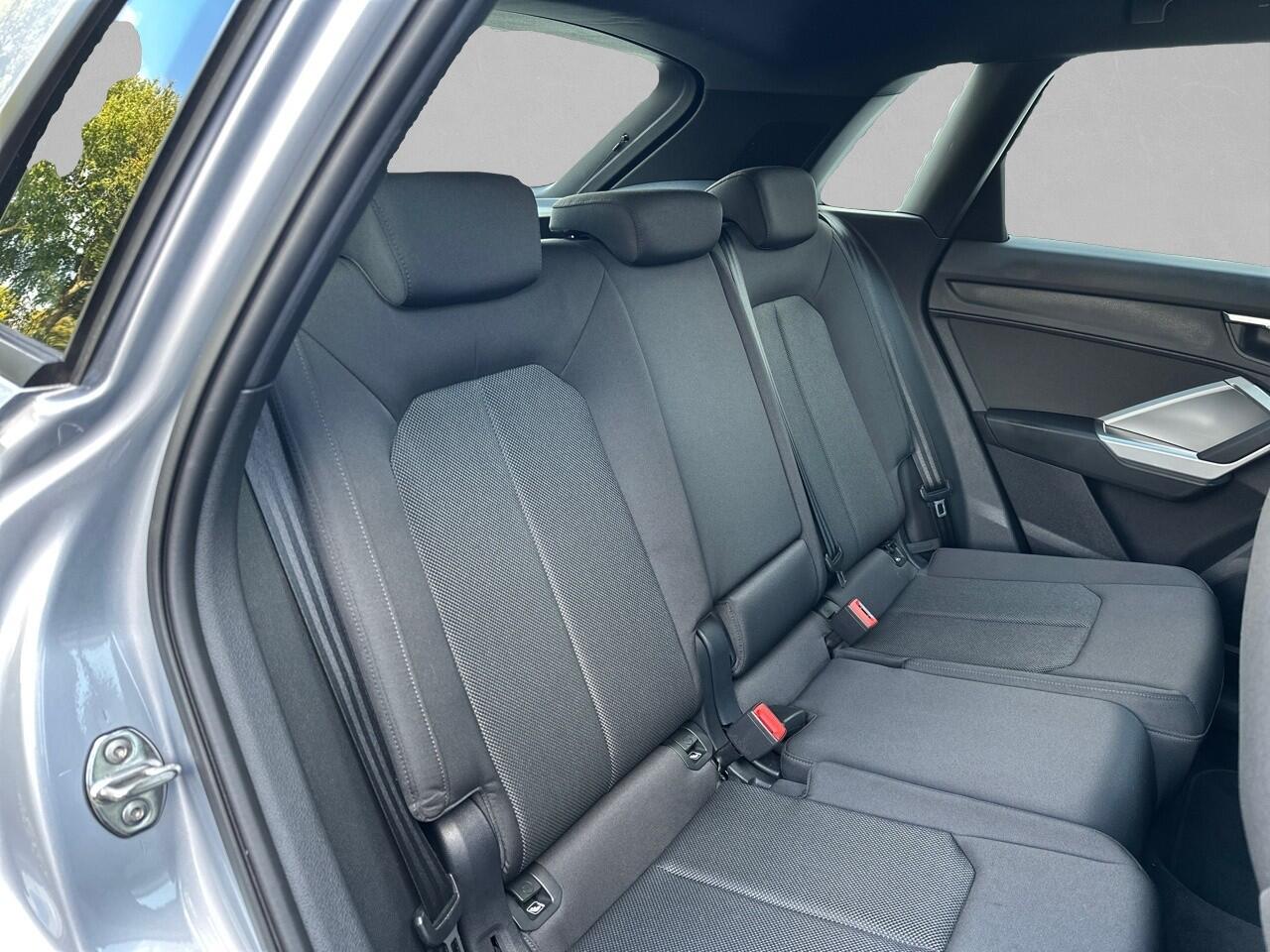 Audi Q3 35 TFSI Advanced Pro Line NAVI / DIGITAAL INSTRUMENTENPANEEL / AFN. TREKHAAK