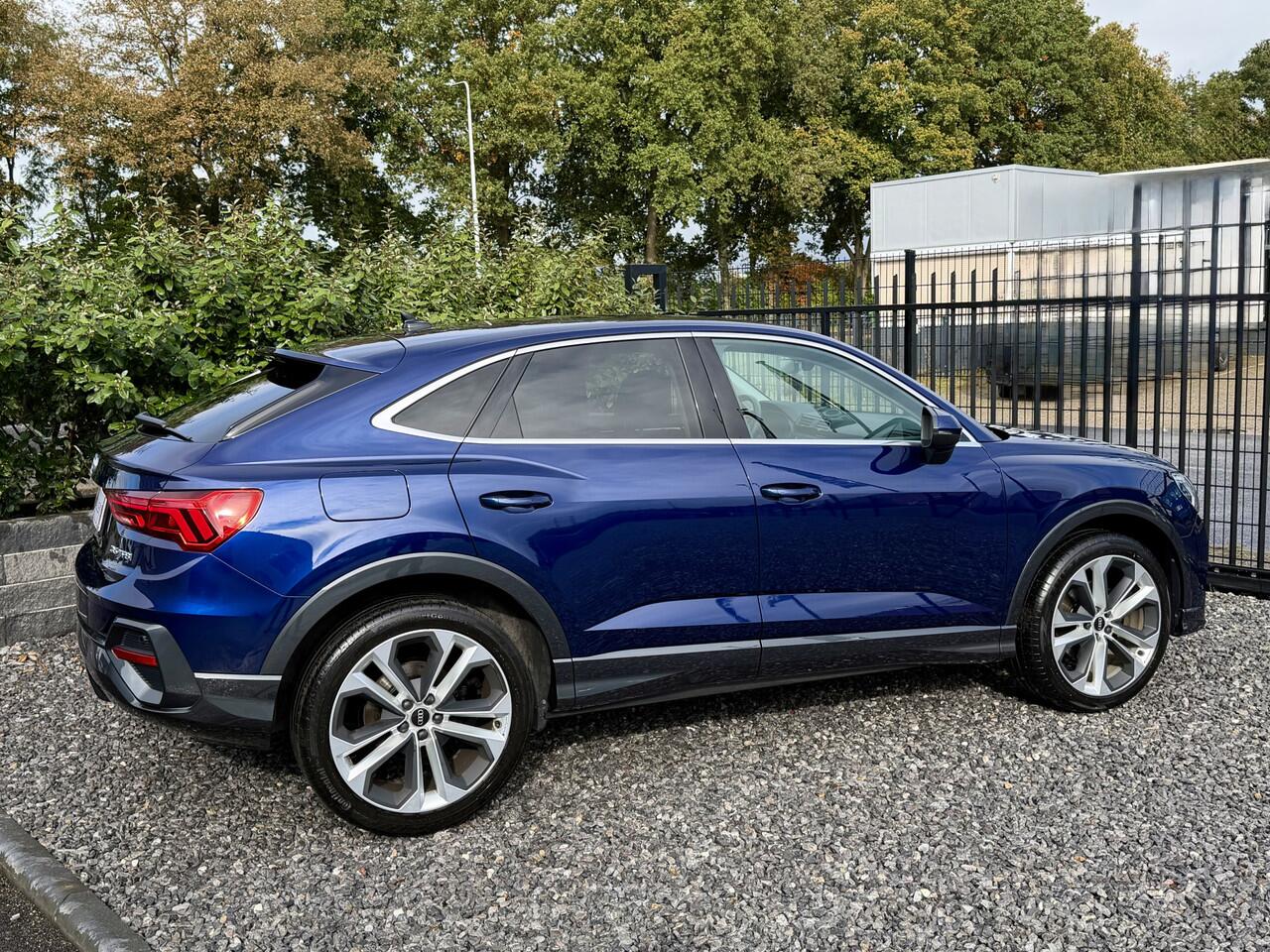 Audi Q3 Sportback 35 TFSI Matrix|Camera|Carplay|Keyless Blauw!