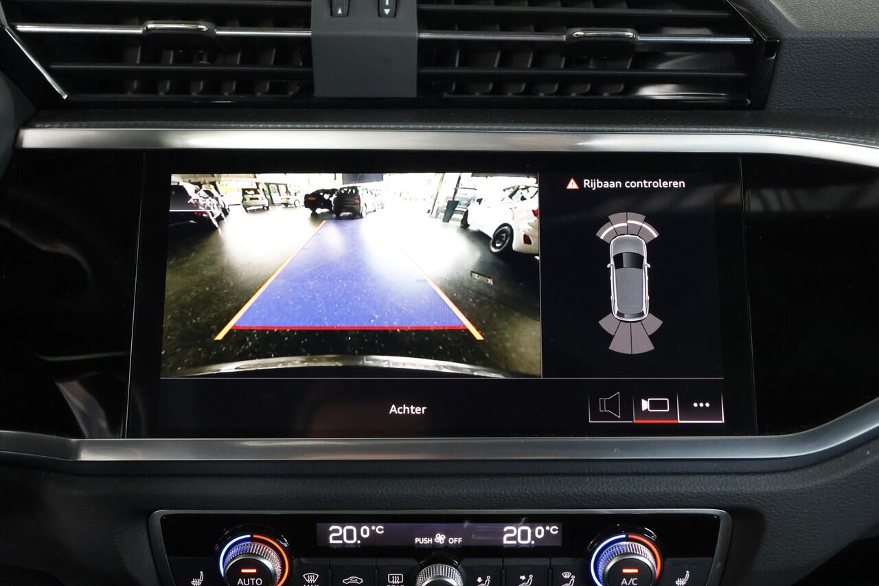 Audi Q3 45 TFSI e S-Line Panorama / Opendak / Cruise / Carplay / LED