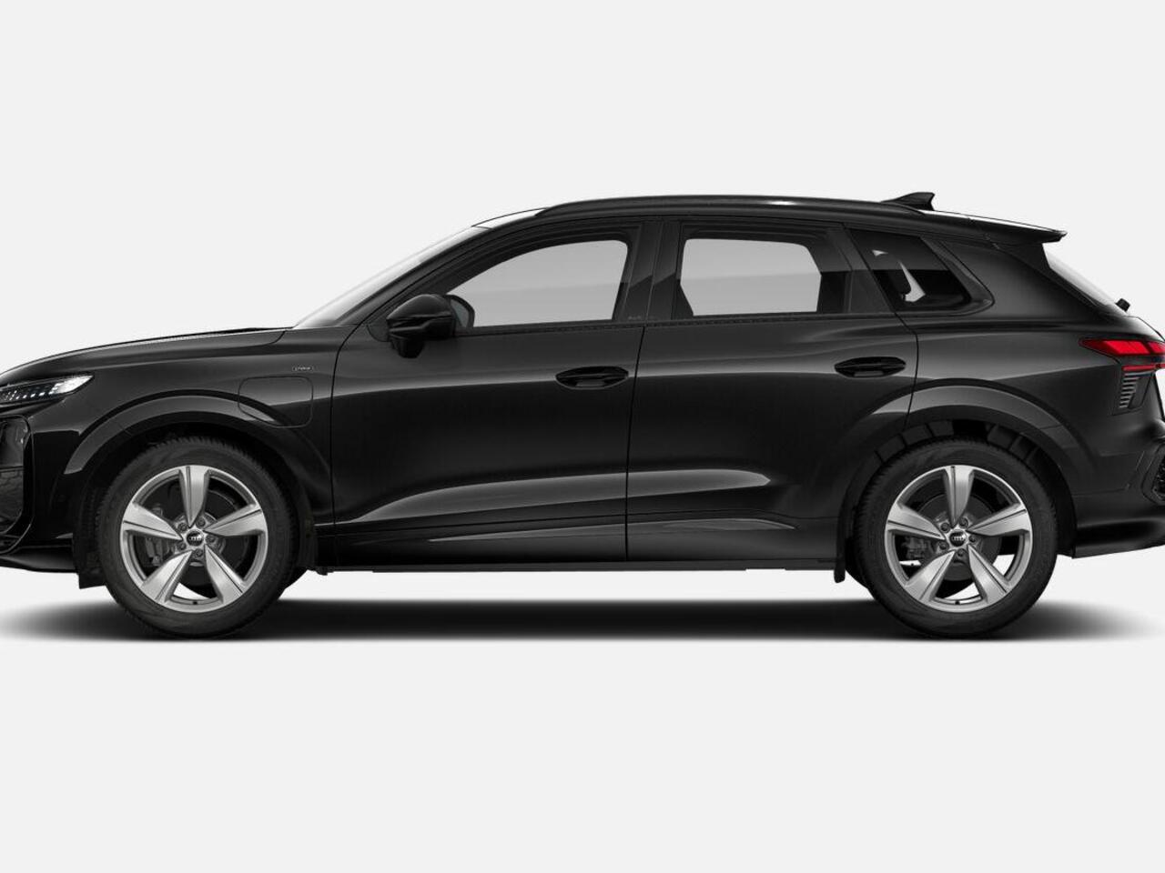 Audi Q3 1.5 TFSI e-hybrid S edition 272 PK · Techniekpakket plus · Optiekpakket zwart · Sportstuur afgevlakt, verwarmbaar