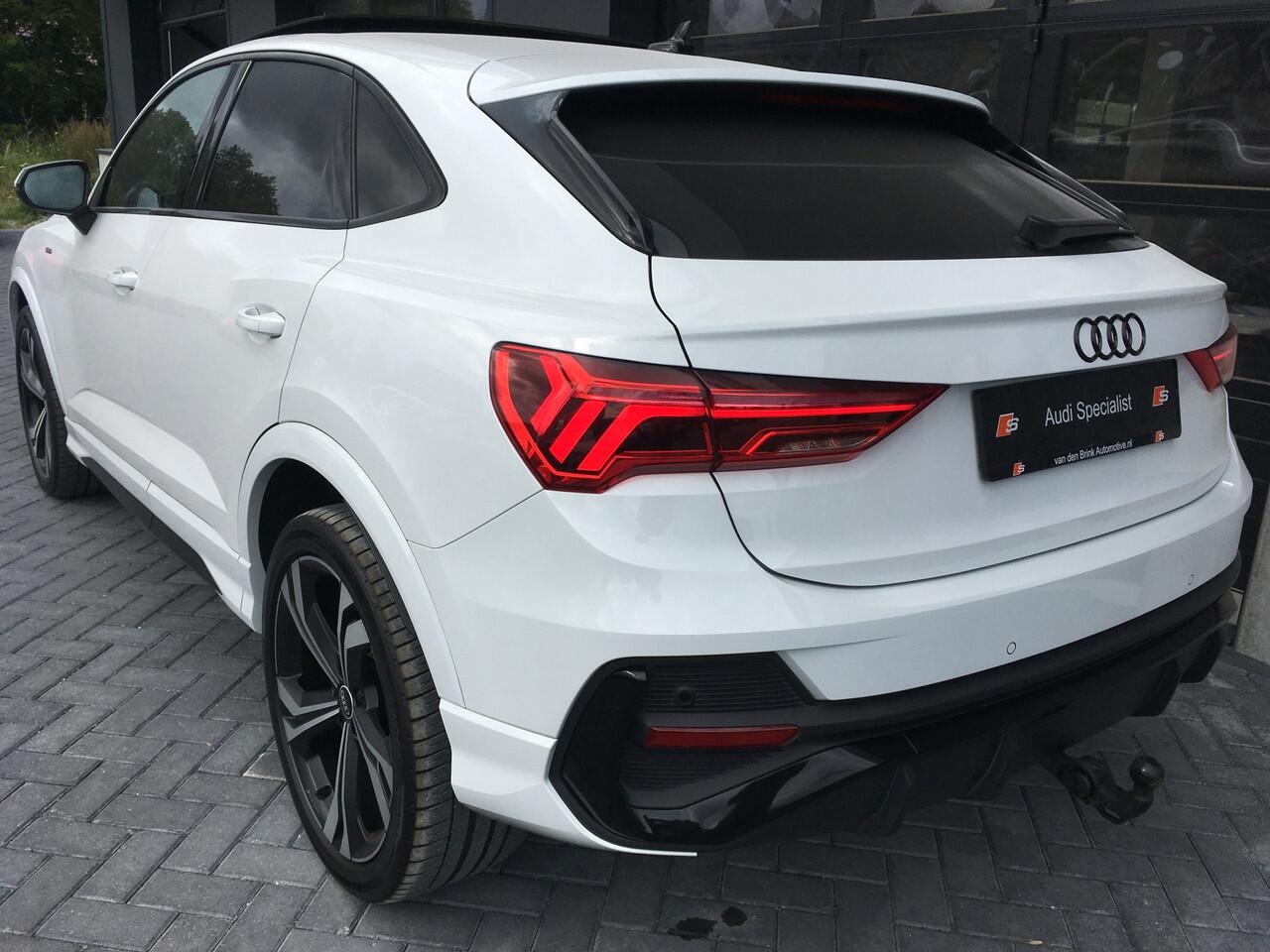 Audi Q3 Sportback 35 TFSI S-line Pano