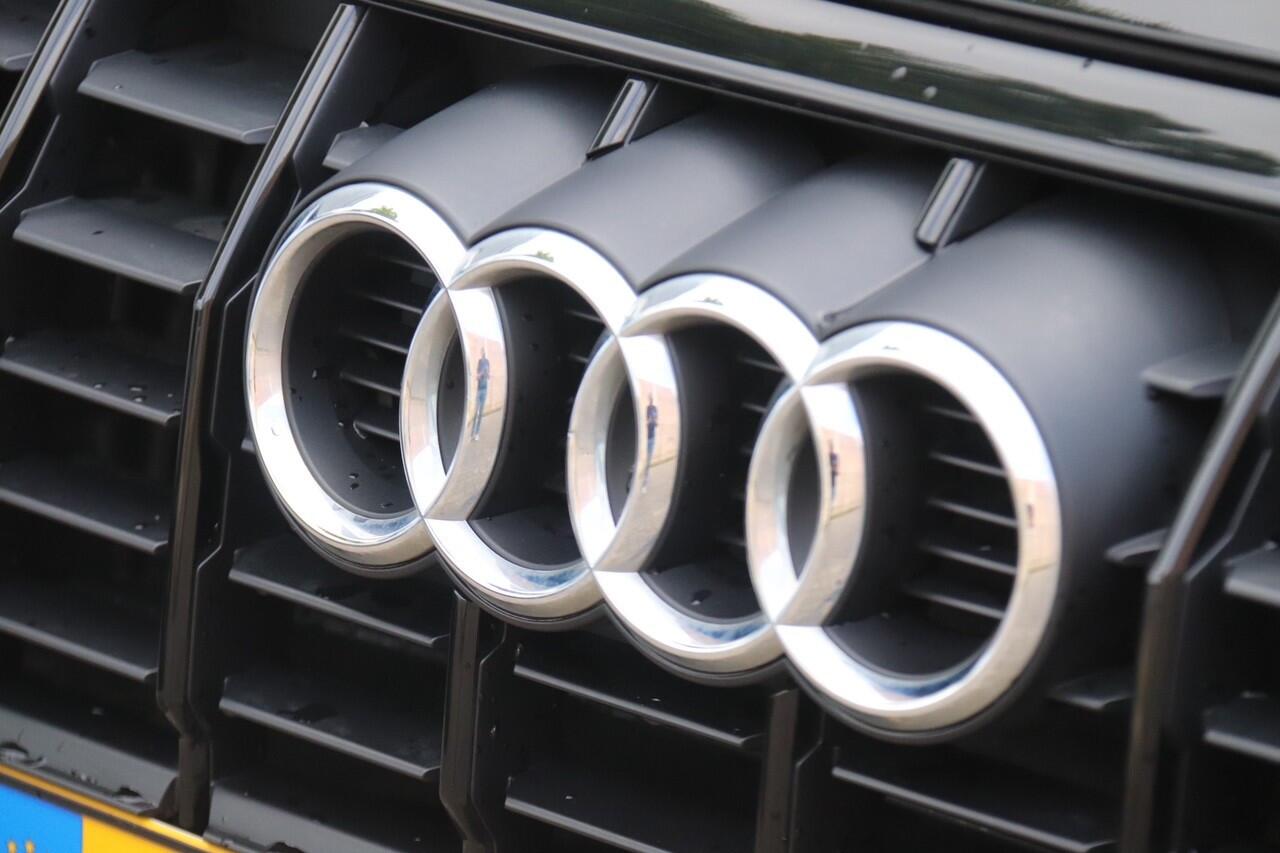 Audi Q3 35 TFSI S edition Hybride-Benzine ,Automaat S Line, Leder, Matrix, Carplay