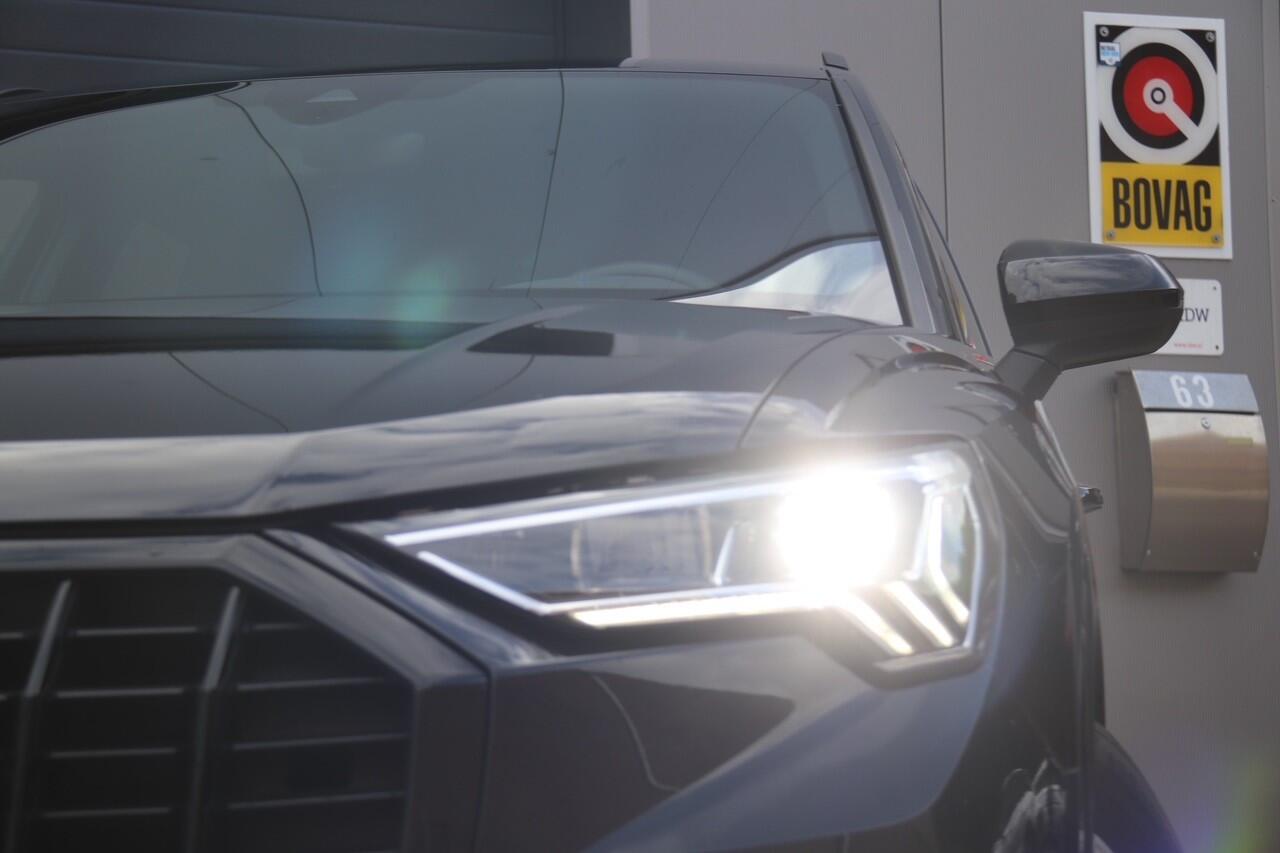 Audi Q3 35 TFSI S edition Hybride-Benzine ,Automaat S Line, Leder, Matrix, Carplay