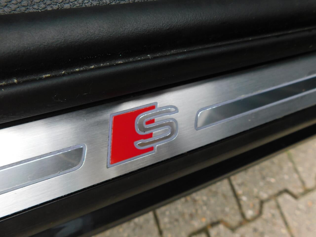 Audi Q3 35 TFSI S-tronic, 2X S-line, Carplay, Pdc