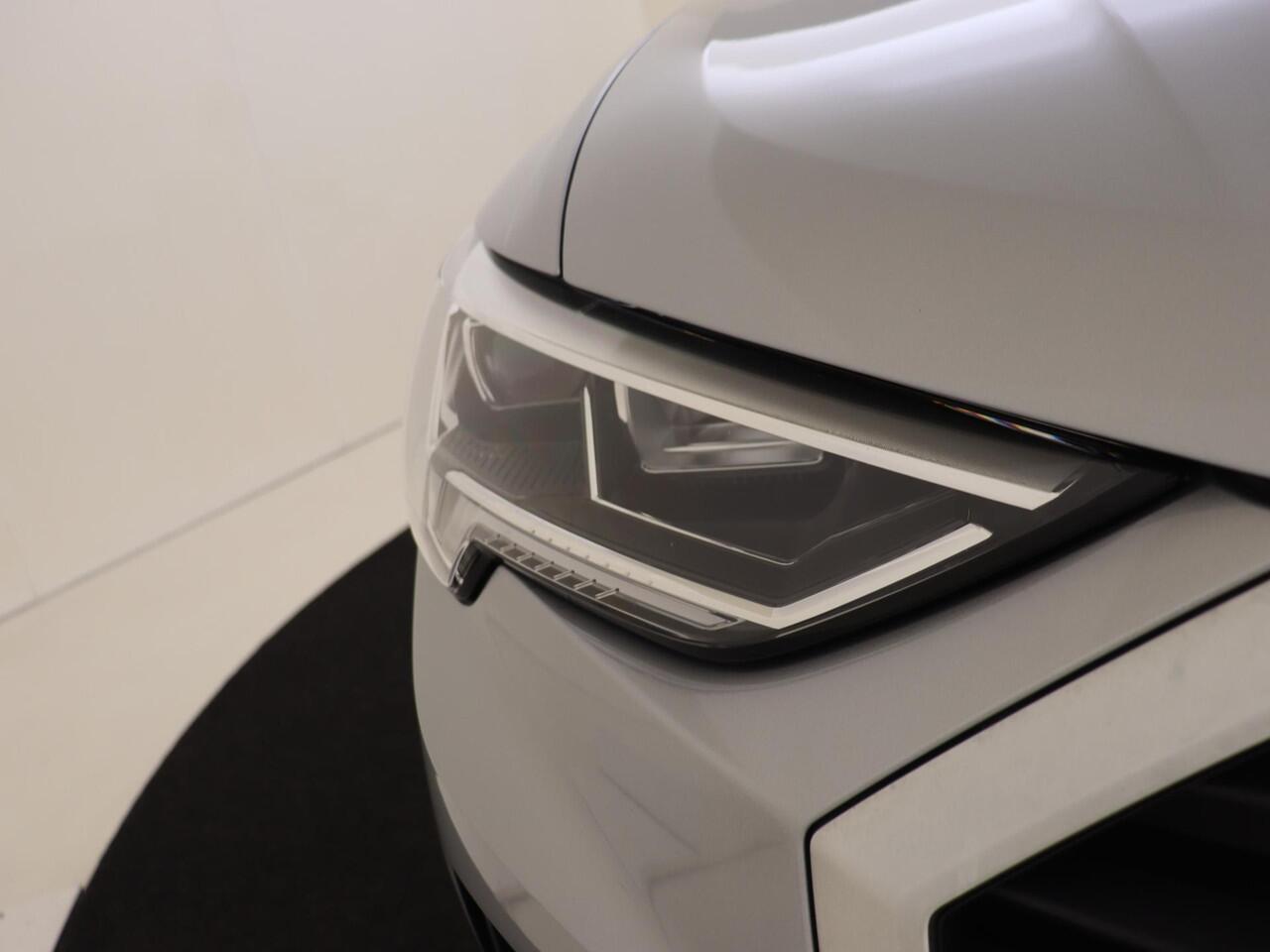 Audi Q3 45 TFSI e Advanced edition | SoH 98% | Adaptieve cruise control | CarPlay | Stoelverwarming | Full LED | Virtual cockpit | Parkeersensoren achter |