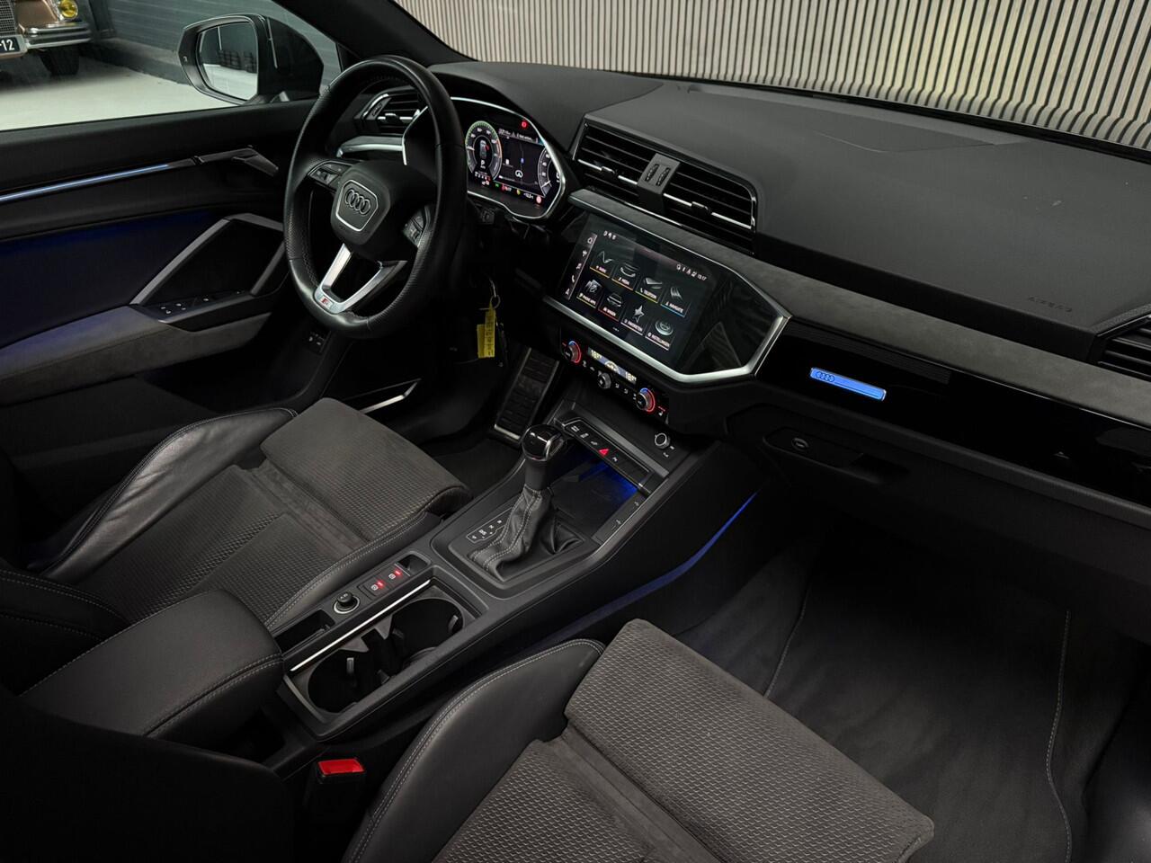 Audi Q3 45 TFSI e S edition B&O | Pano | Sfeer