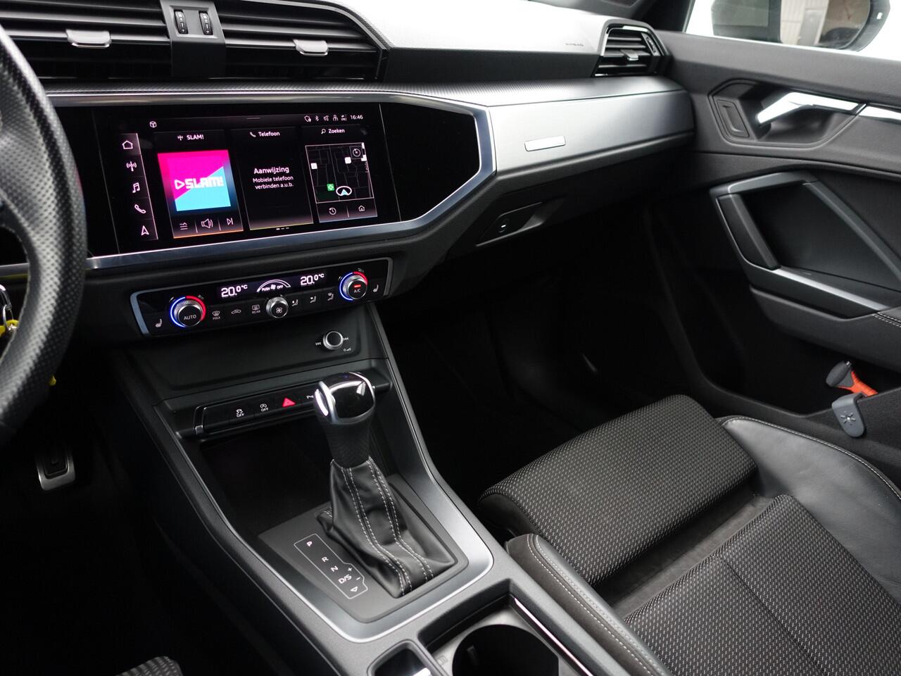 Audi Q3 35 TFSI S edition Aut- Panoramadak, Carplay, Stoelverwarming, Virtual Cockpit, Sport Leder Interieur