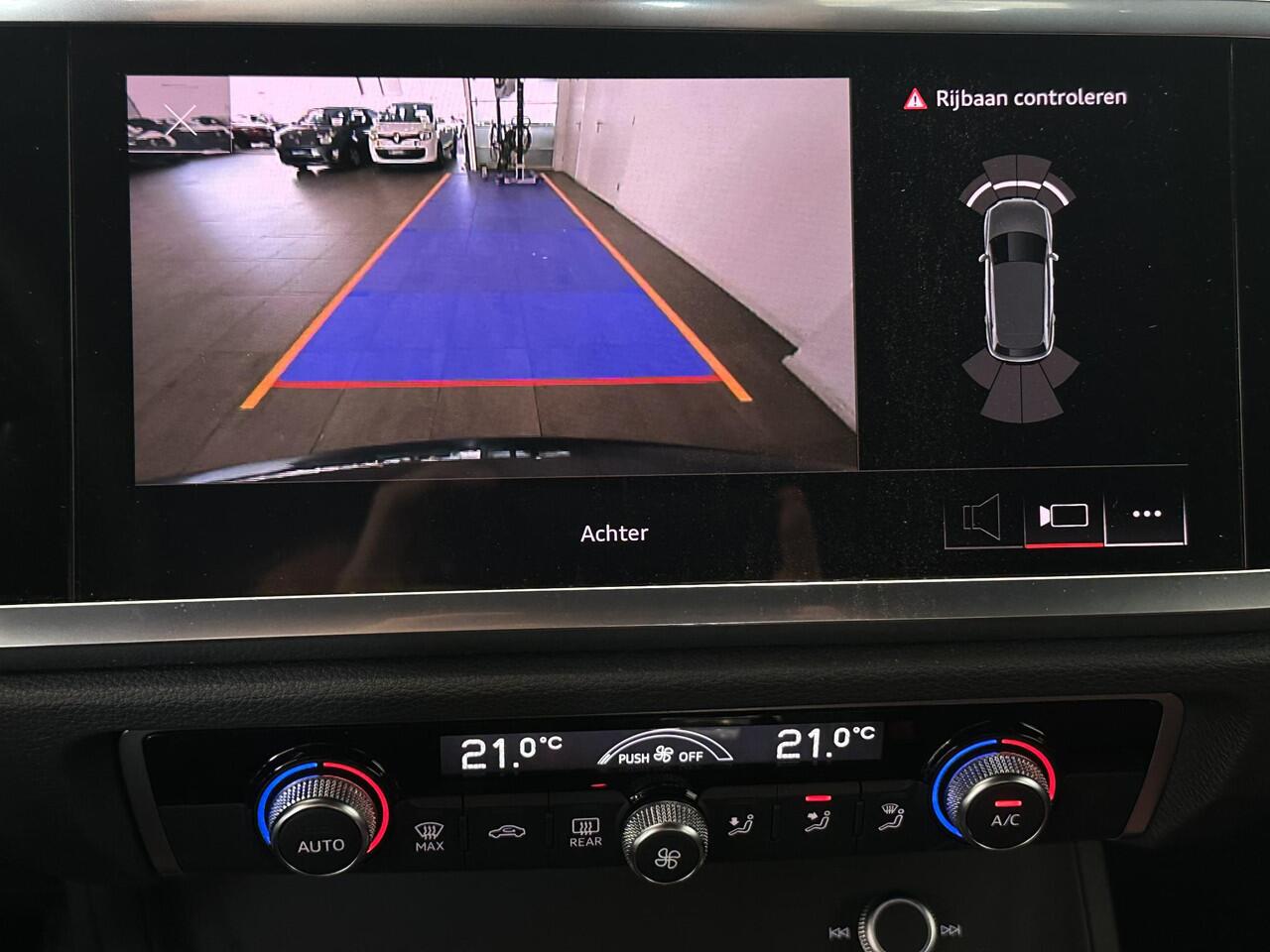 Audi Q3 35 TFSI S edition | Matrix LED | Navigatie | Climate Control | Cruise Control | Apple Carplay/Android Auto | Parkeersensoren voor, achter en achteruitrijcamera