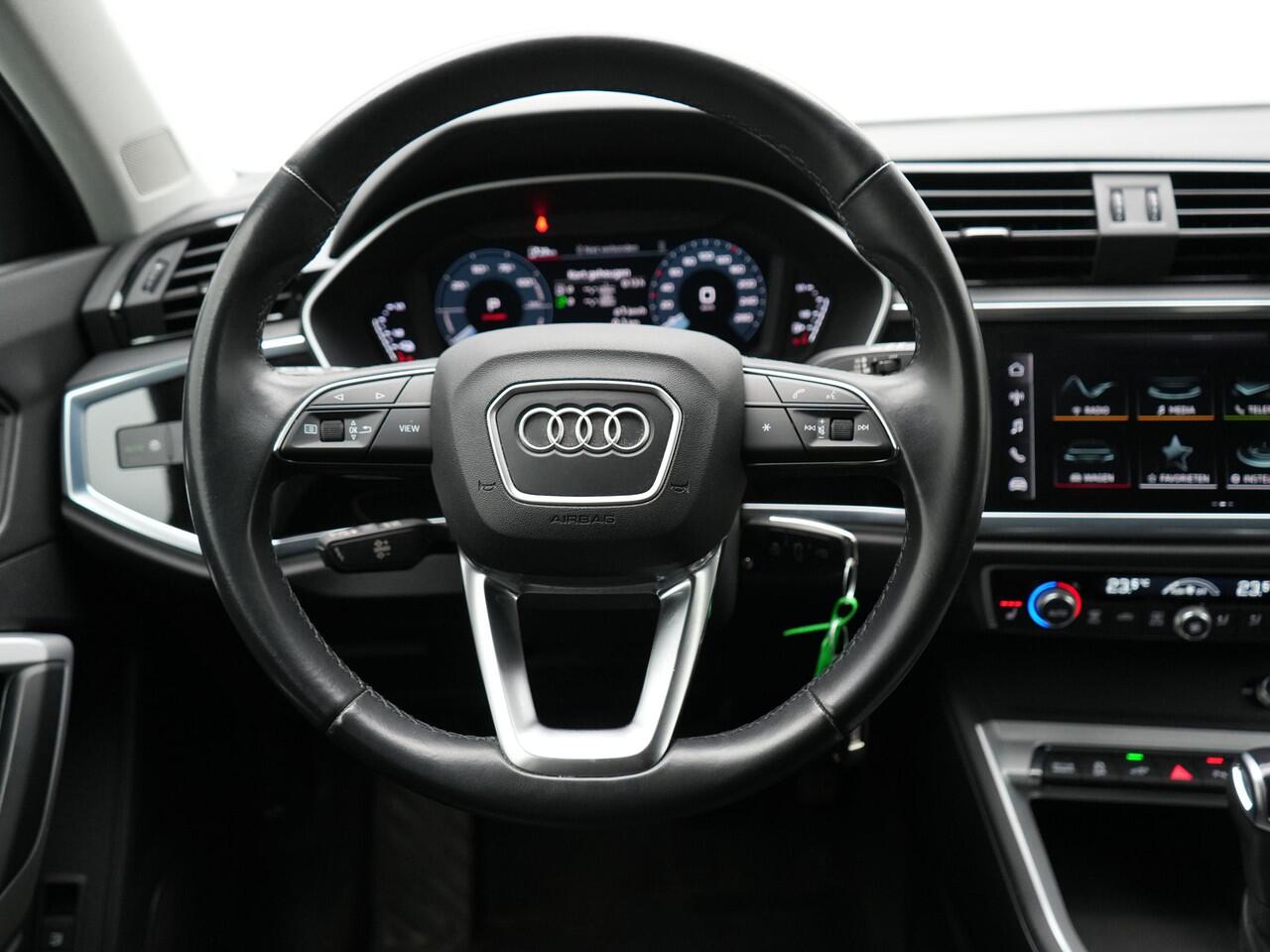 Audi Q3 Sportback 45 TFSI e S Line Plug In Hybrid 245pk Dealer O.H PHEV | Matrix LED | Cruise Control | Sonos Soundsystem | Apple Carplay | Lane Assist | Lederen Sportstoelen Verwarmd | L.M. 20" |