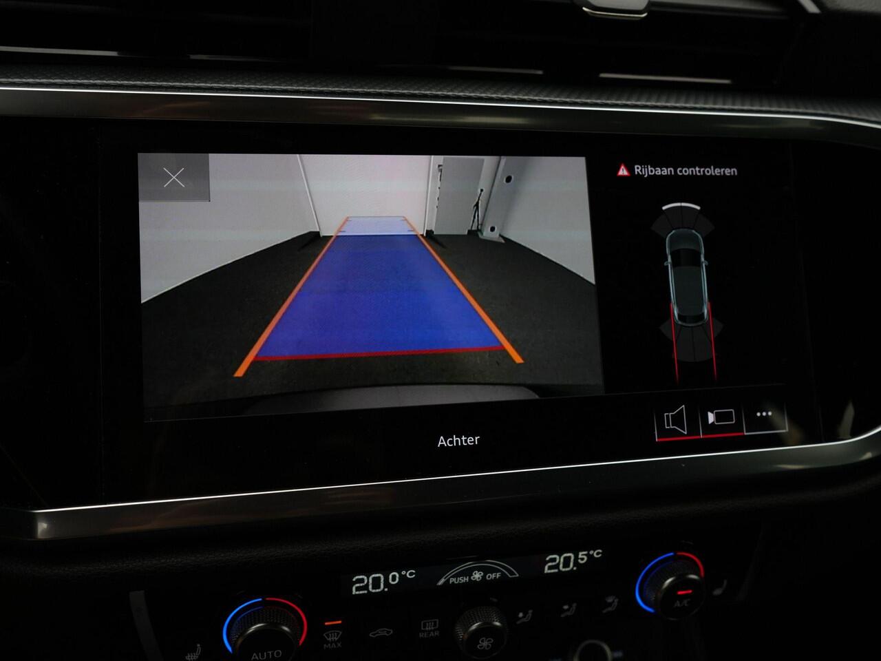 Audi Q3 Sportback 45 TFSI e 245 pk S-tronic S Edition / S-Line | Panoramadak | Elektr. verstelbare voorstoelen | Achteruitrijcamera | Navigatie | Stoelverwarming