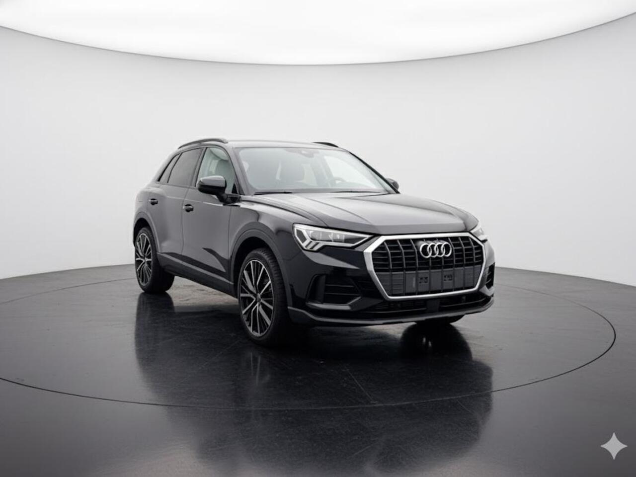 Audi Q3 45 TFSI e edition 245 pk S-tronic | SOH 95% | 20'' inch lichtmetaal | Parkeersensoren achter | Adaptieve cruise control | LED koplampen | Stoelverwarming |