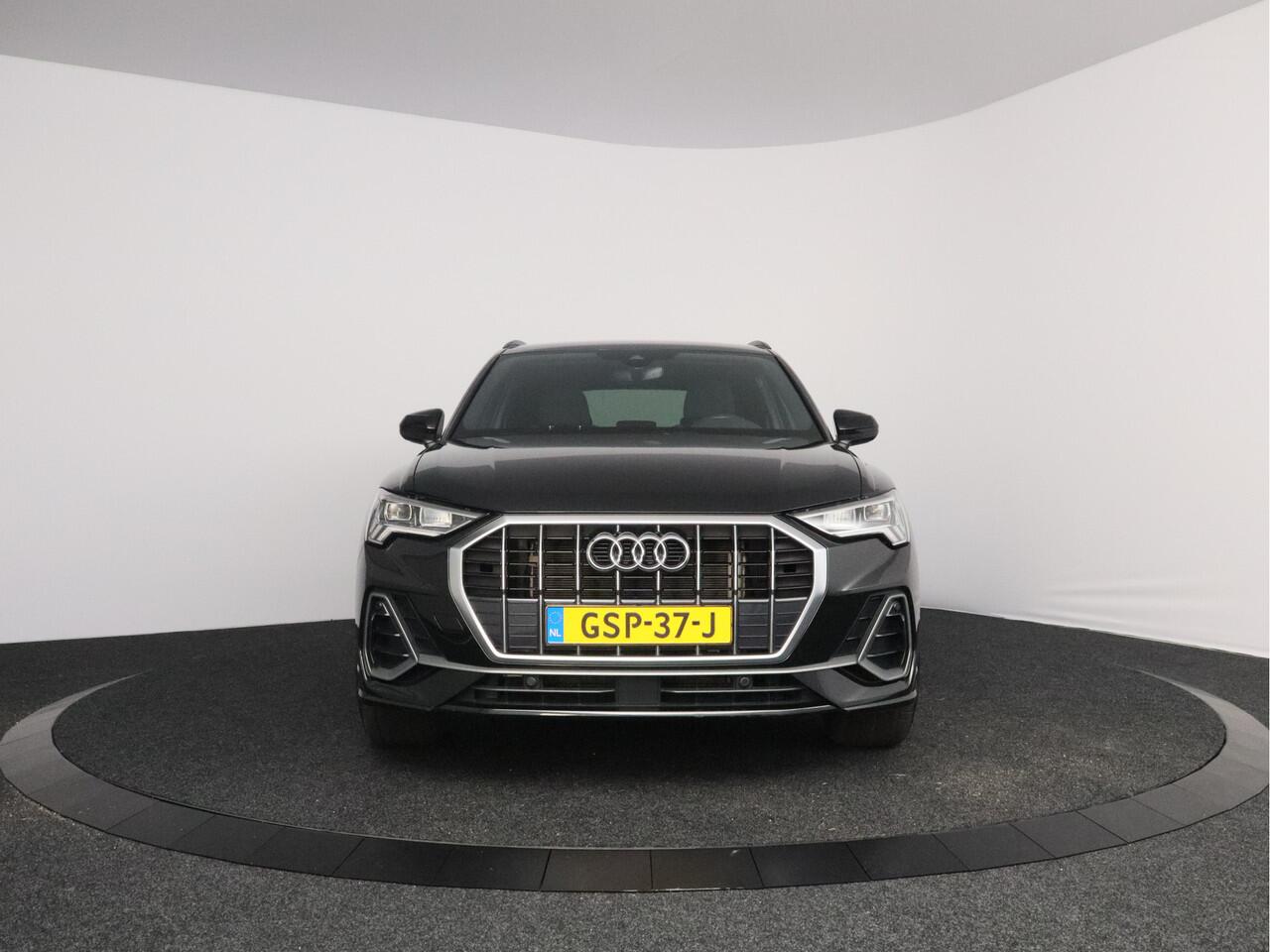 Audi Q3 45 TFSI e S edition Plug-in Hybrid