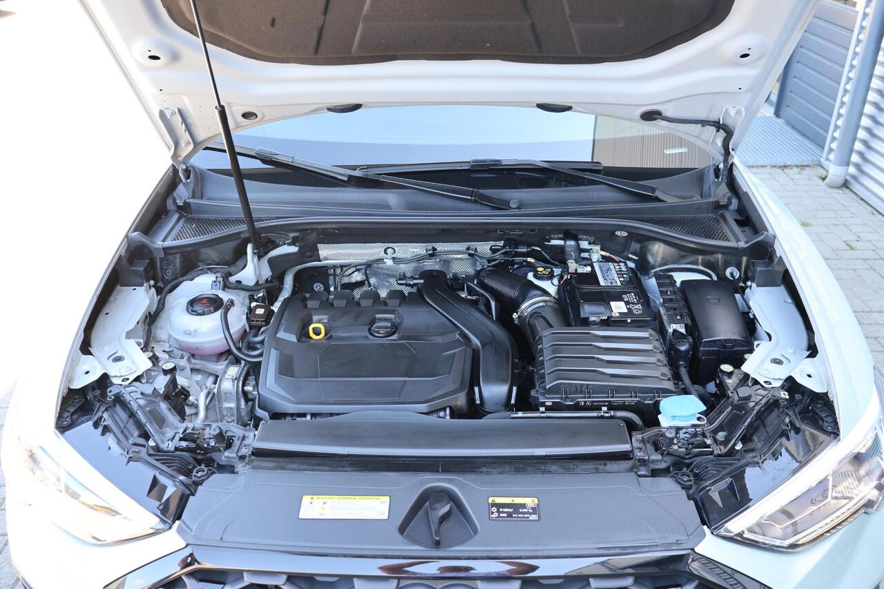 Audi Q3 Sportback 35 TFSI S Edition 2e Eigenaar | Dealer Onderh | NL-Auto | BTW | Pano | S-Line | Sfeer | B&O | Donkere Hemel | Vitrual Cockpit | Stoelverwarming | ELek Klep | Navi | PDC | Full Led | Carplay | Climate