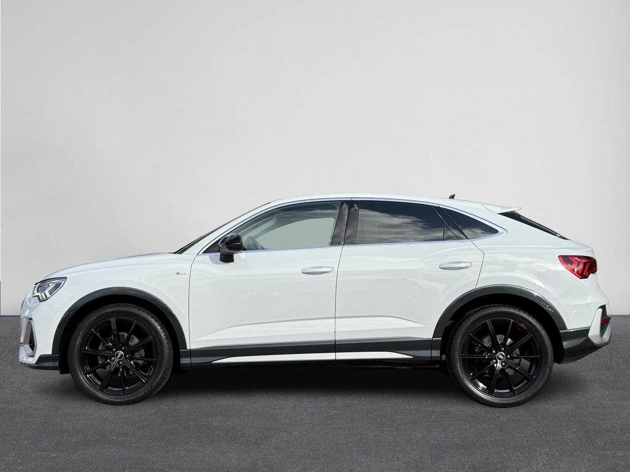 Audi Q3 Sportback 35 TFSI S Edition | Automaat | Cruise | Elektrische ramen | Stoel verwarming | Navi | Pano | ( Vestiging - Vianen )