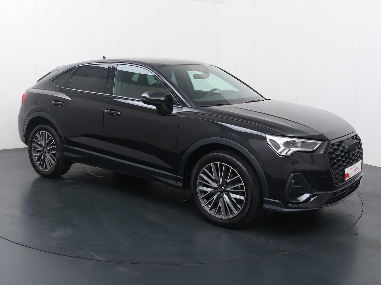 Audi Q3 Sportback 45 TFSI e Edition | 245 PK | SoH 86% | Voorstoelen verwarmd | Full LED verlichting | Apple Carplay/Android Auto | S line |