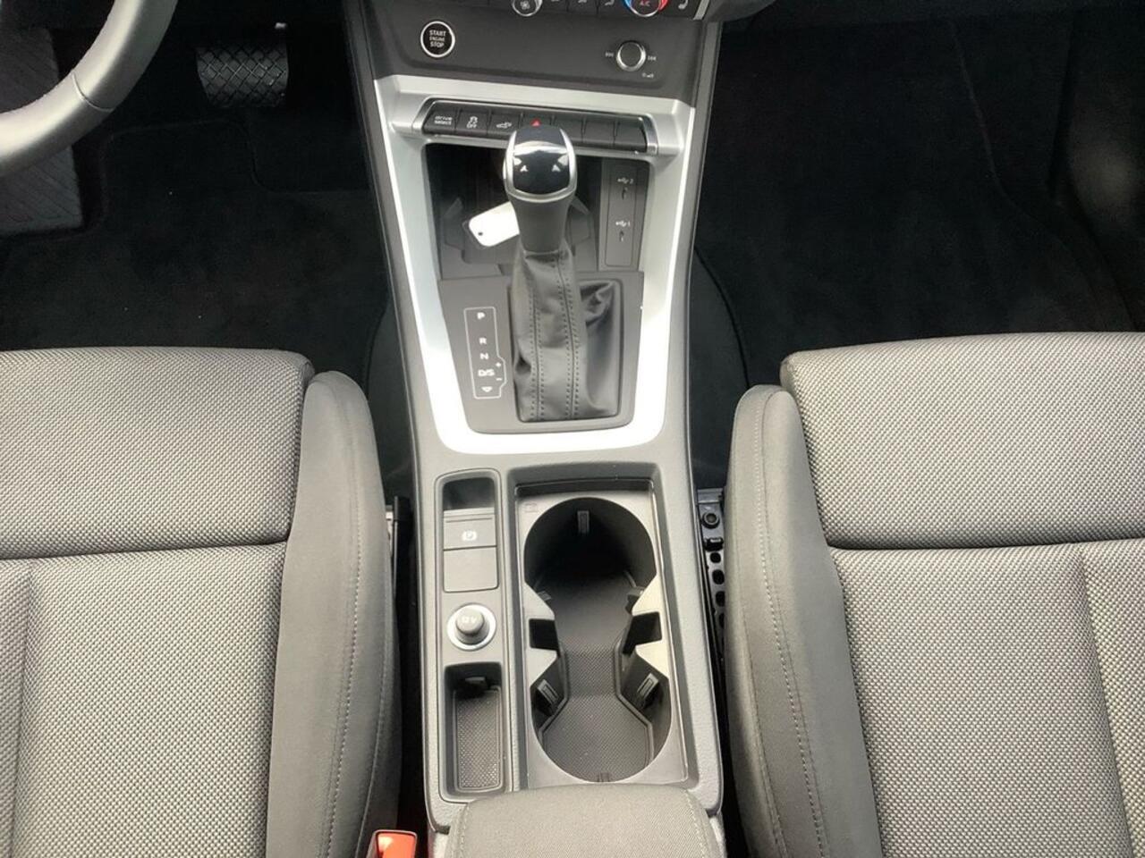 Audi Q3 Sportback 45 TFSI e 245 PK ACC Trekhaak Sportstoelen Virtual Cockpit Stoelverwarming 18 Inc