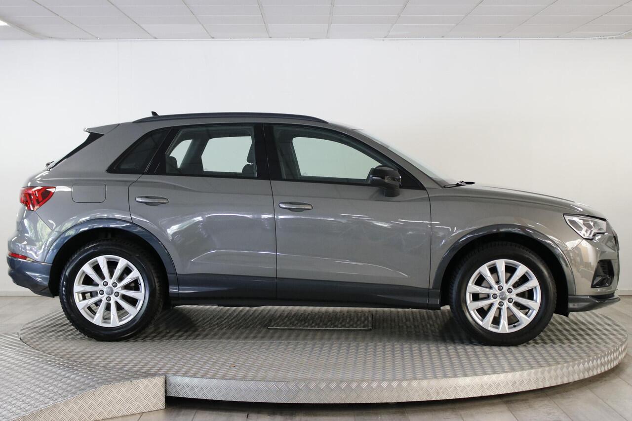 Audi Q3 35 TFSI Pro Line business Clima | Carplay | Stoelverw | Cruise | Elek. achterklep.