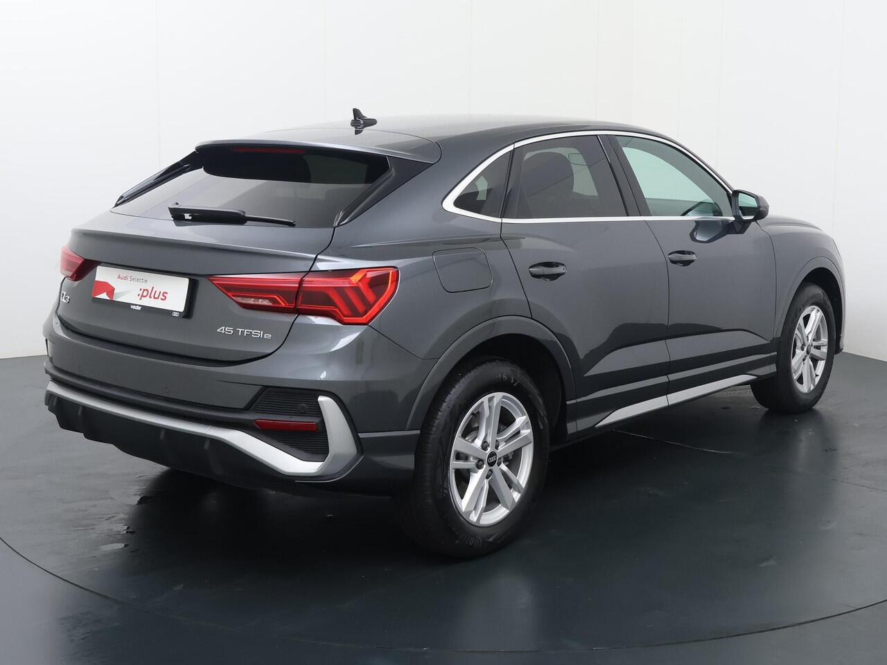 Audi Q3 Sportback 45 TFSI e S Edition | 245 PK | SoH 91% | Trekhaak | Adaptive cruise control | Navigatiesysteem | S line |