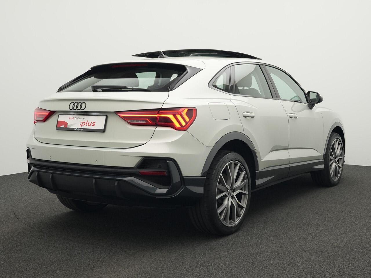 Audi Q3 Sportback 45 TFSI e 245 pk S-tronic Advanced Edition / S-Line | Panoramadak | Achteruitrijcamera | Stoelverwarming | Navigatie