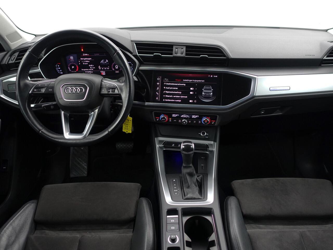 Audi Q3 35 TFSI Pro Line S Aut- Panoramadak, Sfeerverlichting, Carplay, Dynamic Select, Stoelverwarming, Xenon Led