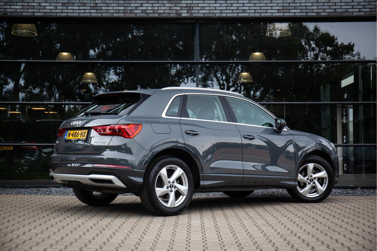 Audi Q3 35 TFSI Business Edition ,Stoelverwarming, Virtual Cockpit, Adaptive cruise, Regensensor