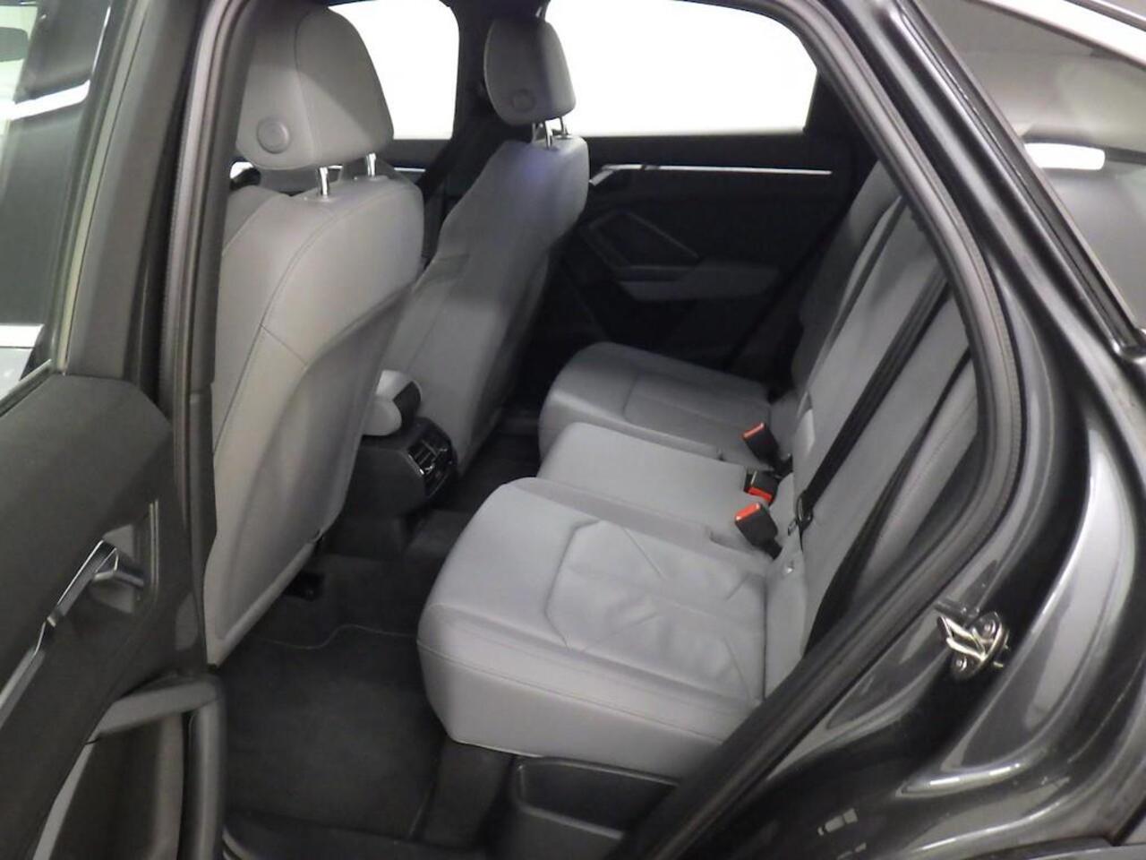 Audi Q3 SPORTBACK 35 TFSI S EDTION I AUTOMAAT I S LINE I LEDER I 360 CAMERA I APPLE CARPLAY