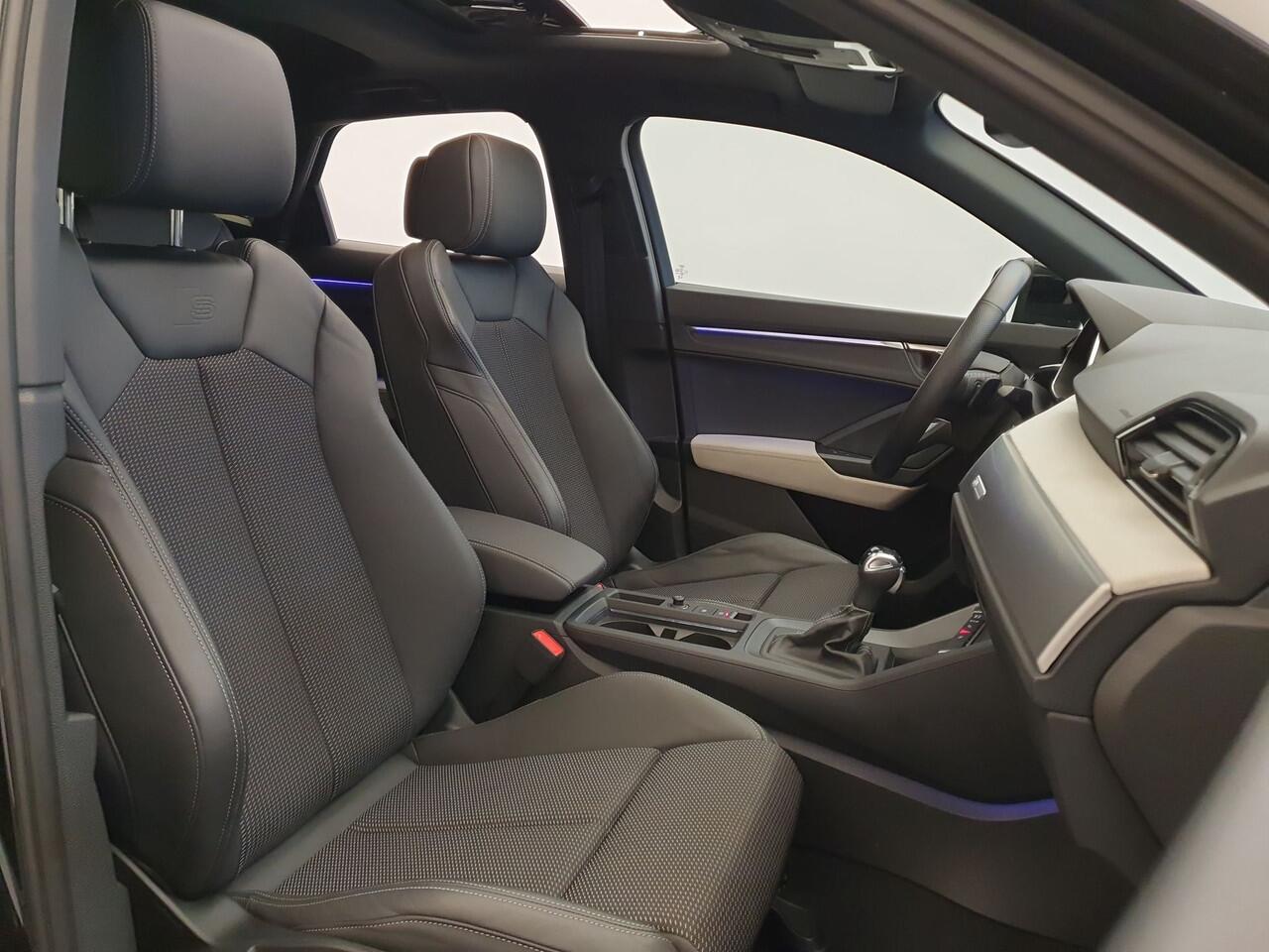 Audi Q3 Sportback 45 TFSI e S-Line S-Tronic Wegklapbare trekhaak, Panoramadak, Camera