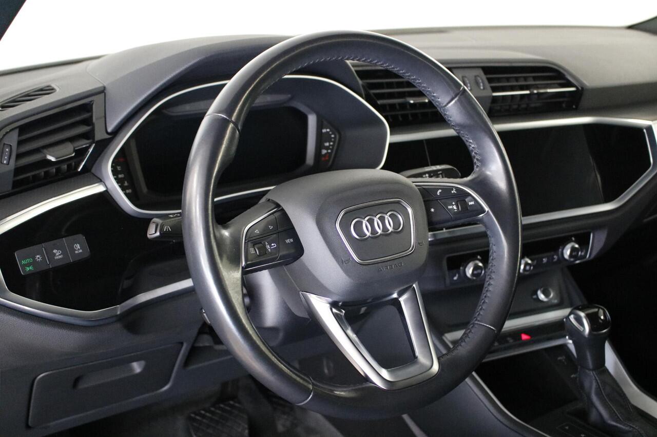 Audi Q3 35 TFSI Pro Line business Clima | Carplay | Stoelverw | Cruise | Elek. achterklep.