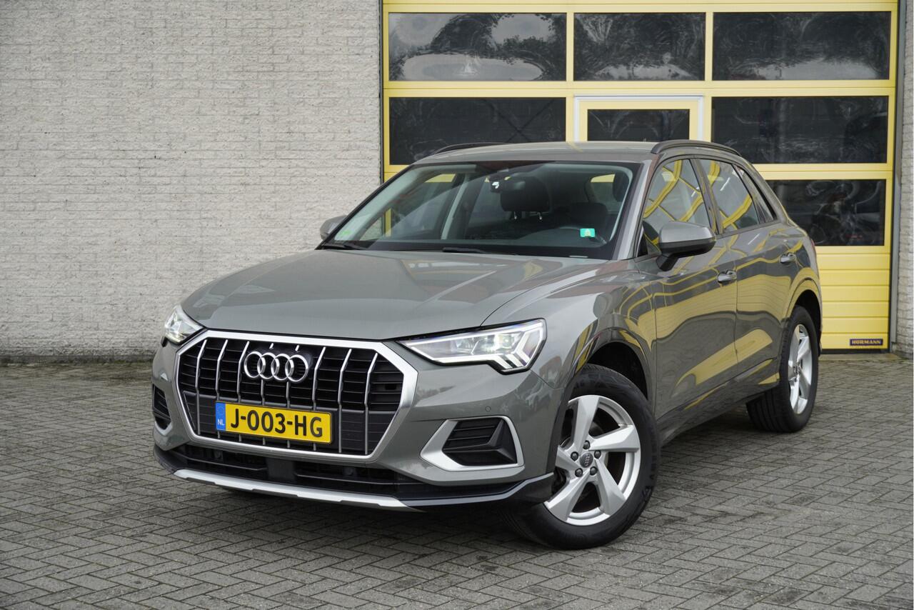 Audi Q3 35 TFSI 150PK! Automaat Business Edition BJ2020 Lmv 18'" | Led V+A | Pdc | Navi | Dynamische knipperlichten | Elek. achterklep | App-Connect | Achteruitrijcamera | Virtual cockpit | Climate control | Cruise control | Getint glas