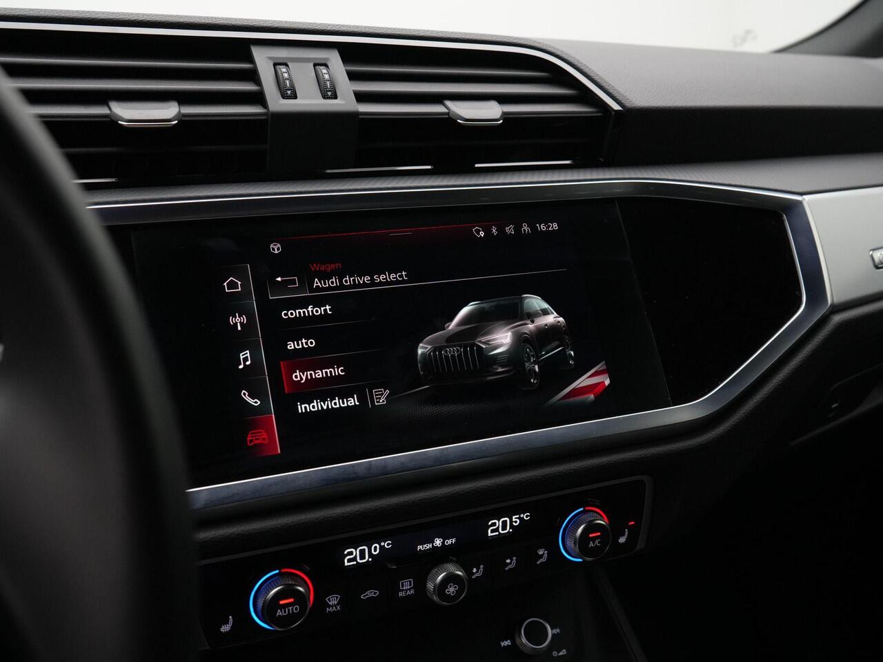 Audi Q3 45 TFSI e 245 pk edition | Achteruitrijcamera | Stoelverwarming | Carplay | 18 inch