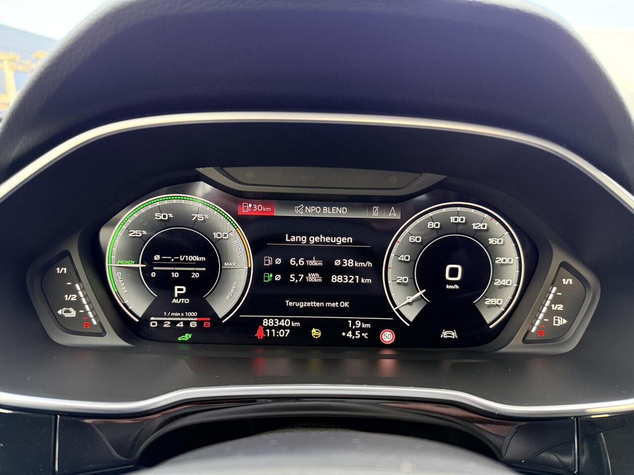 Audi Q3 45 TFSI e S edition S-line, Stoelverw., 19 inch.