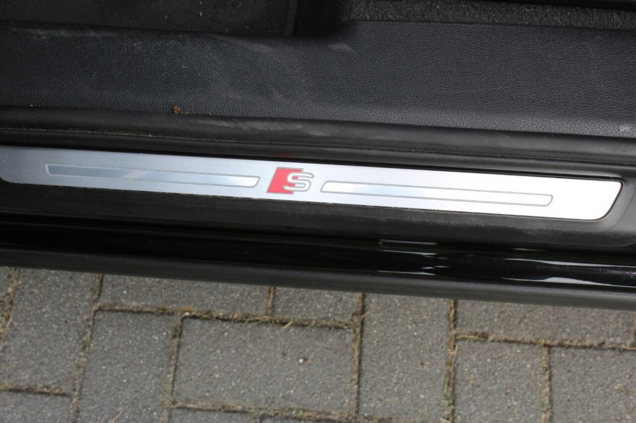 Audi Q3 35 TSFI S-line incl btw